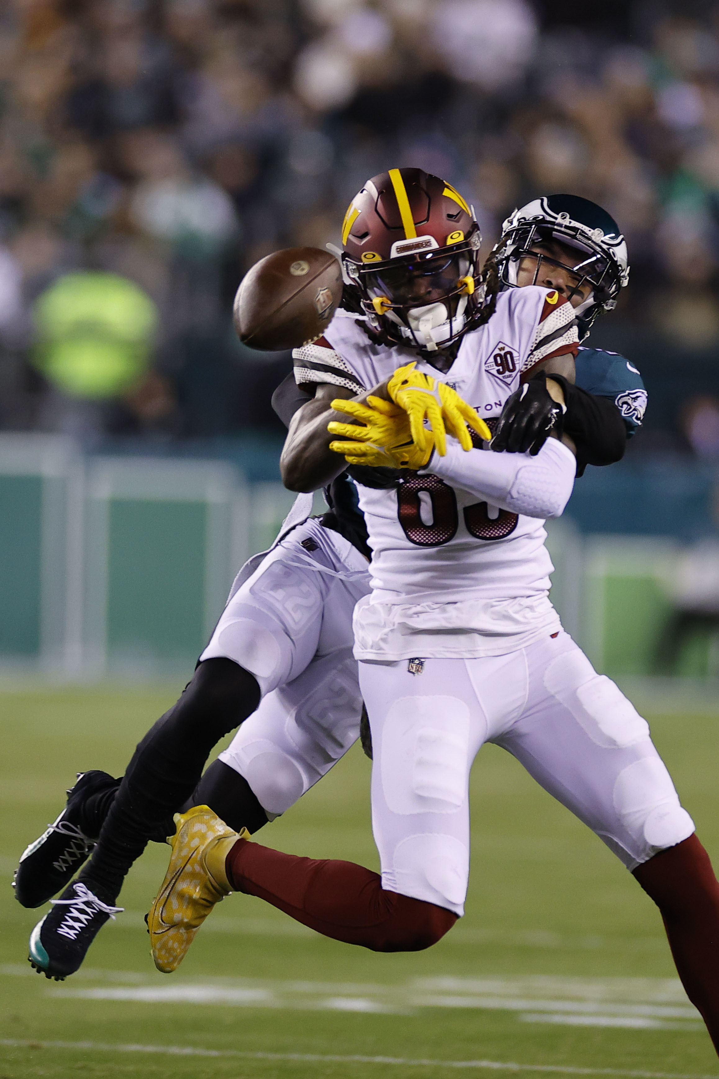 Quez Watkins' fumble costs the Eagles in a loss to the Commanders