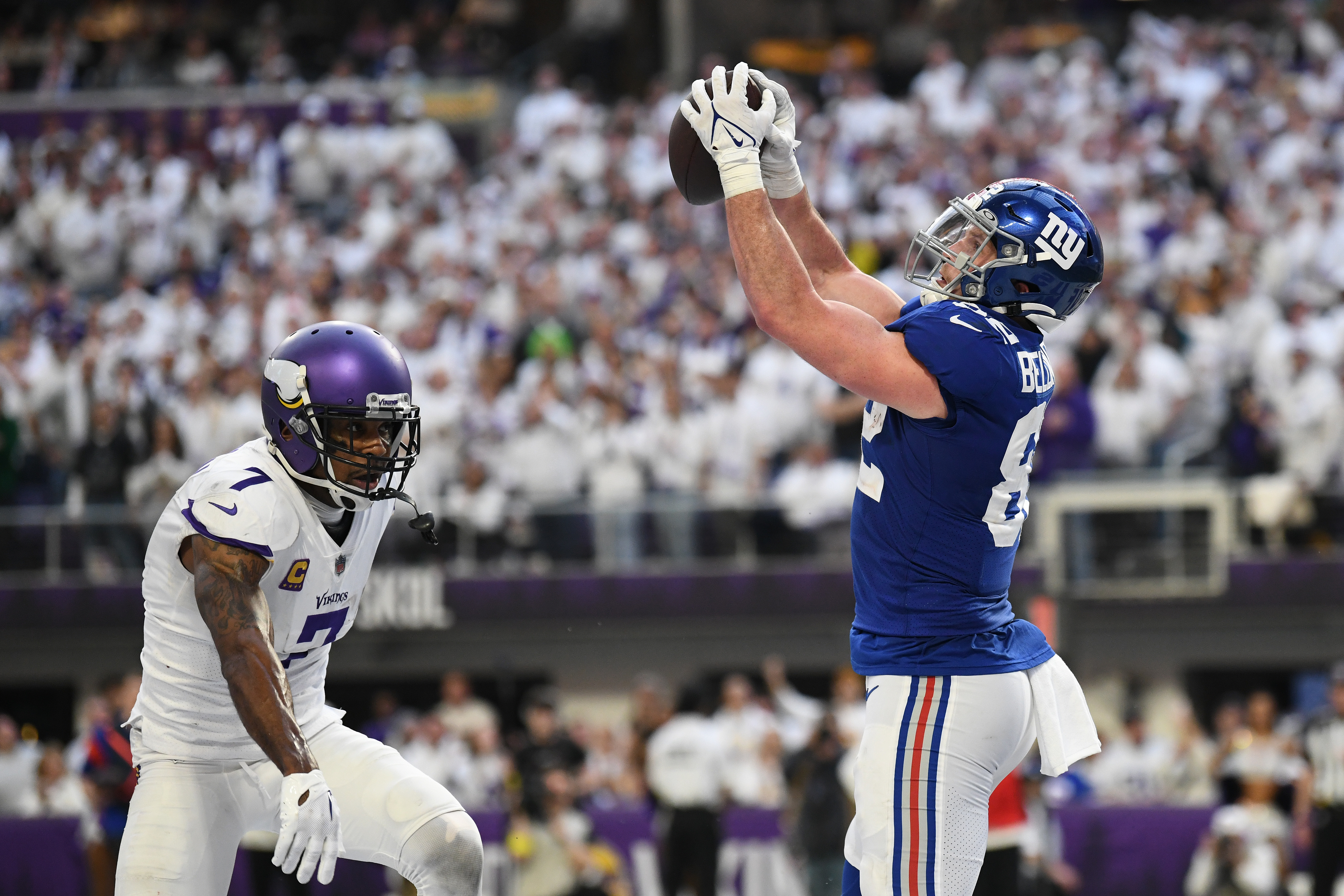 Giants vs. Vikings predictions, picks & odds for NFL Wild Card