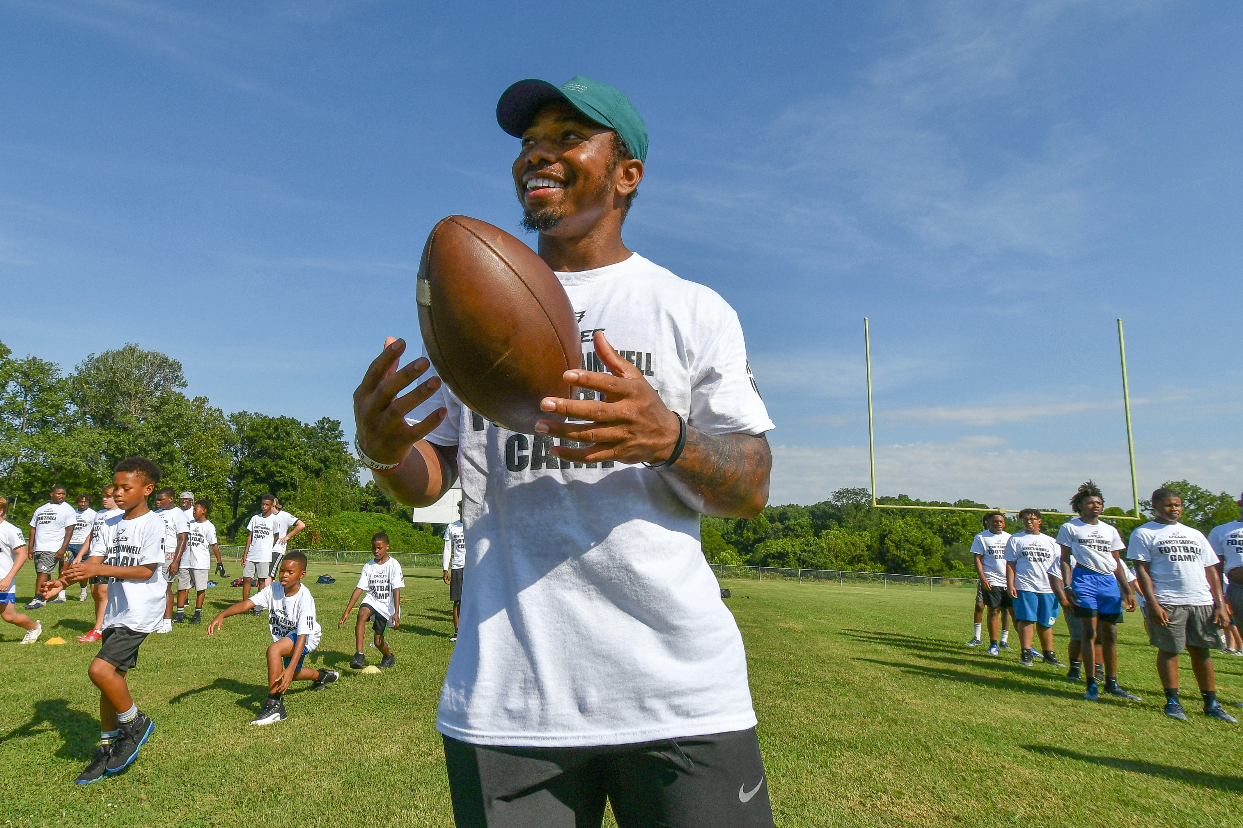 Eagles' Kenny Gainwell was already a fan of his new team, even before his  cousin Fletcher Cox was drafted 