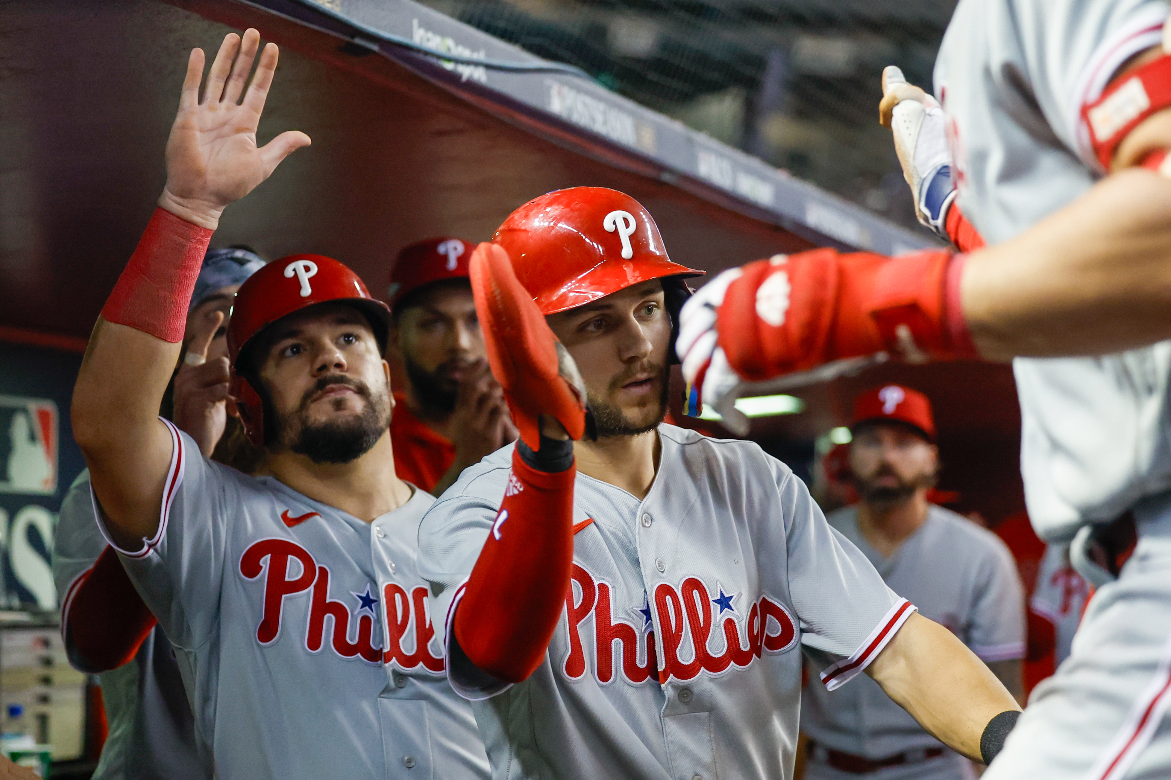 Rhys Hoskins explains gesture to bullpen on home run trot