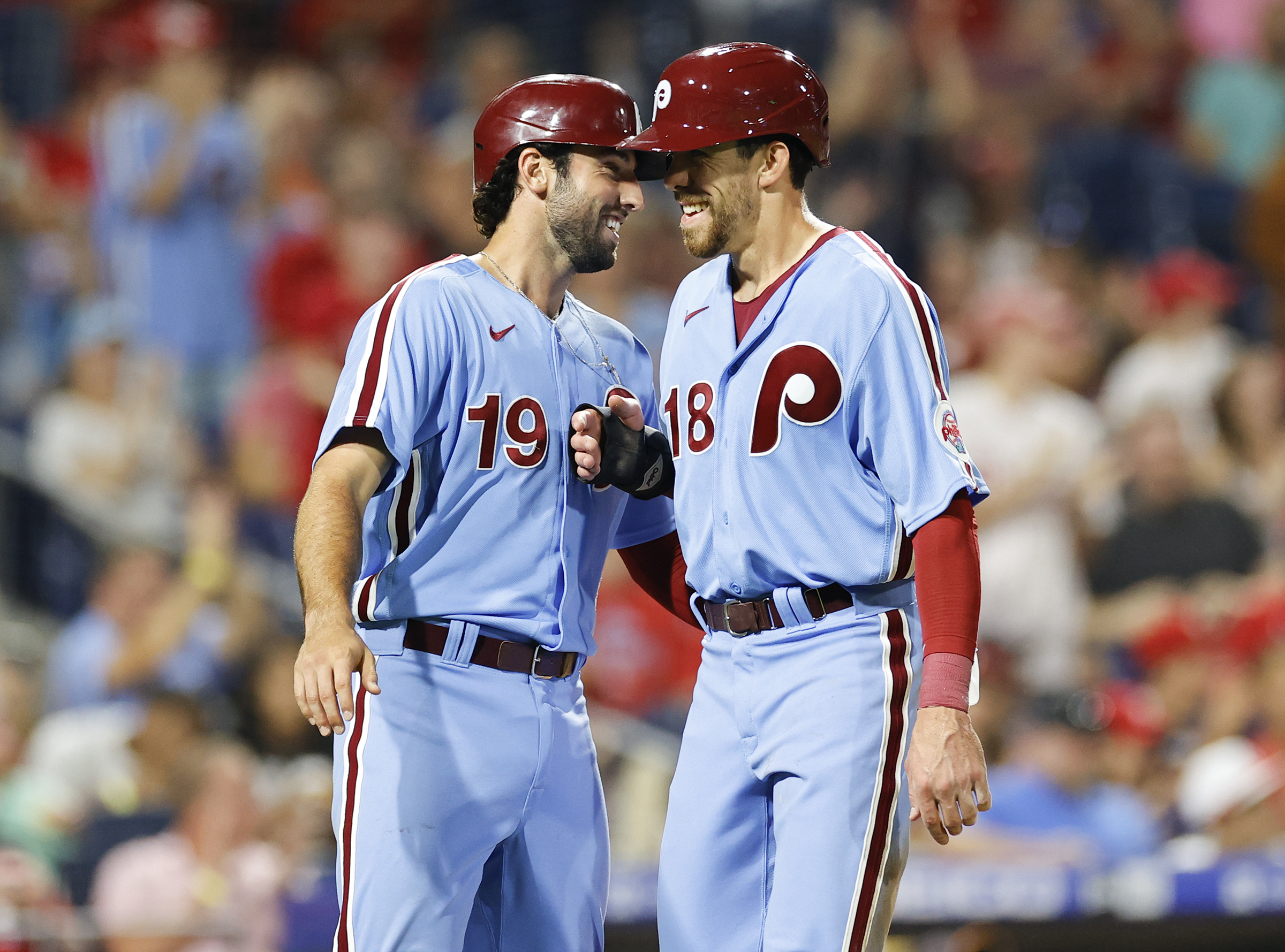 Aaron Nola strikes out 11 Reds as Phillies sweep four-game series
