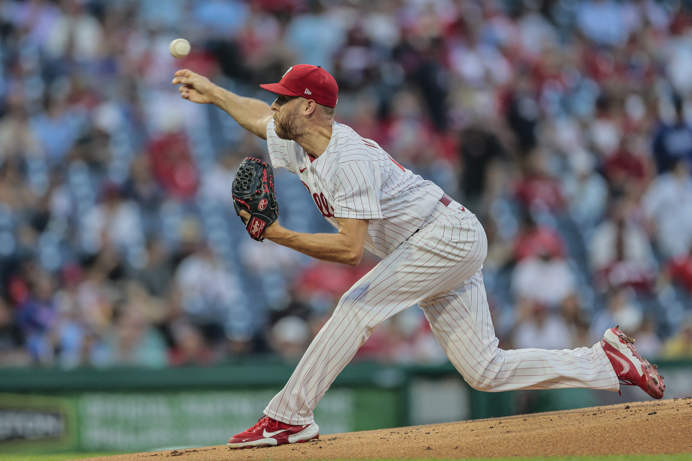 Braves rally past Phillies on d'Arnaud, Riley homers and game