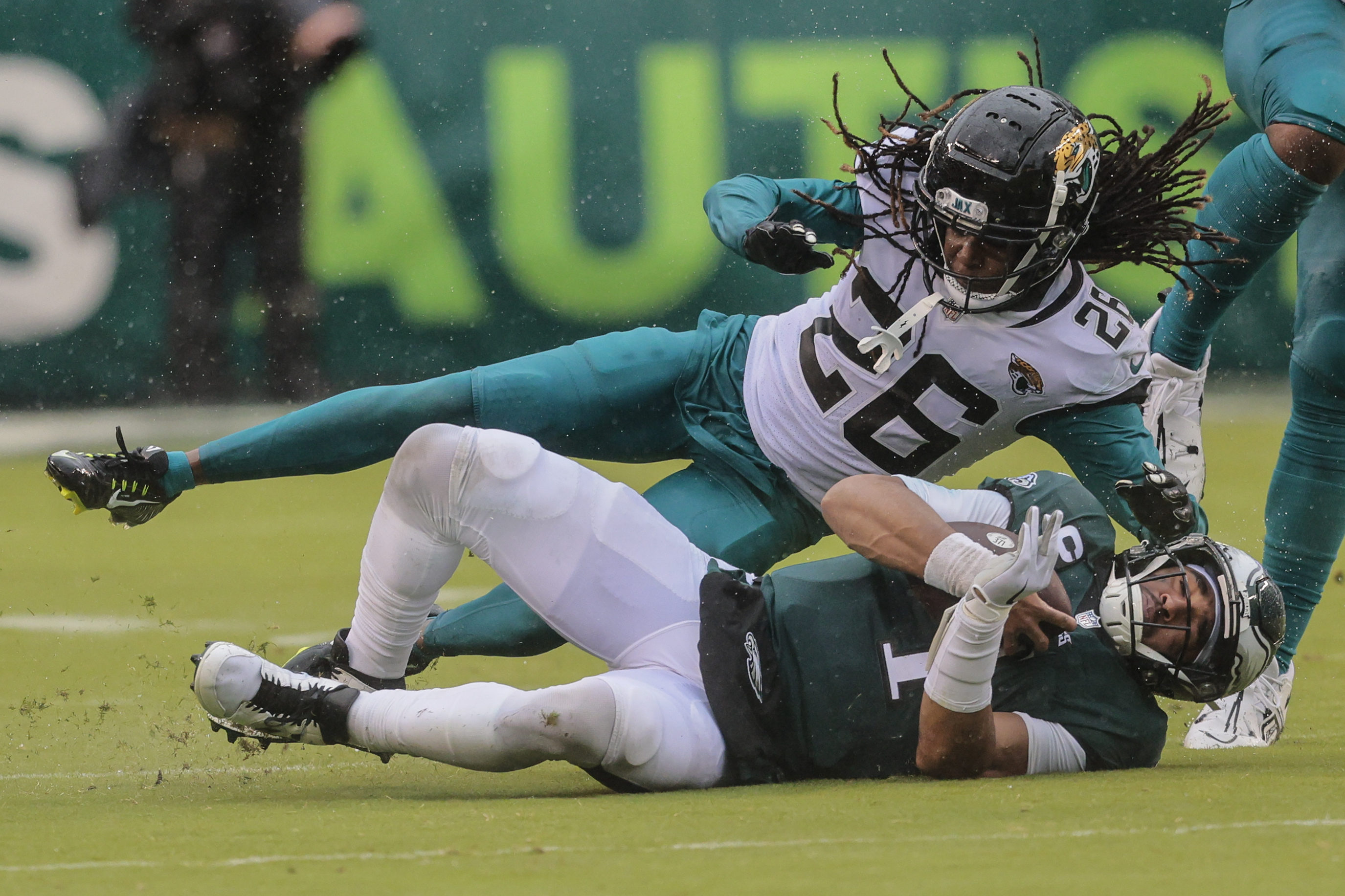 Game report: Eagles 29, Jaguars 21