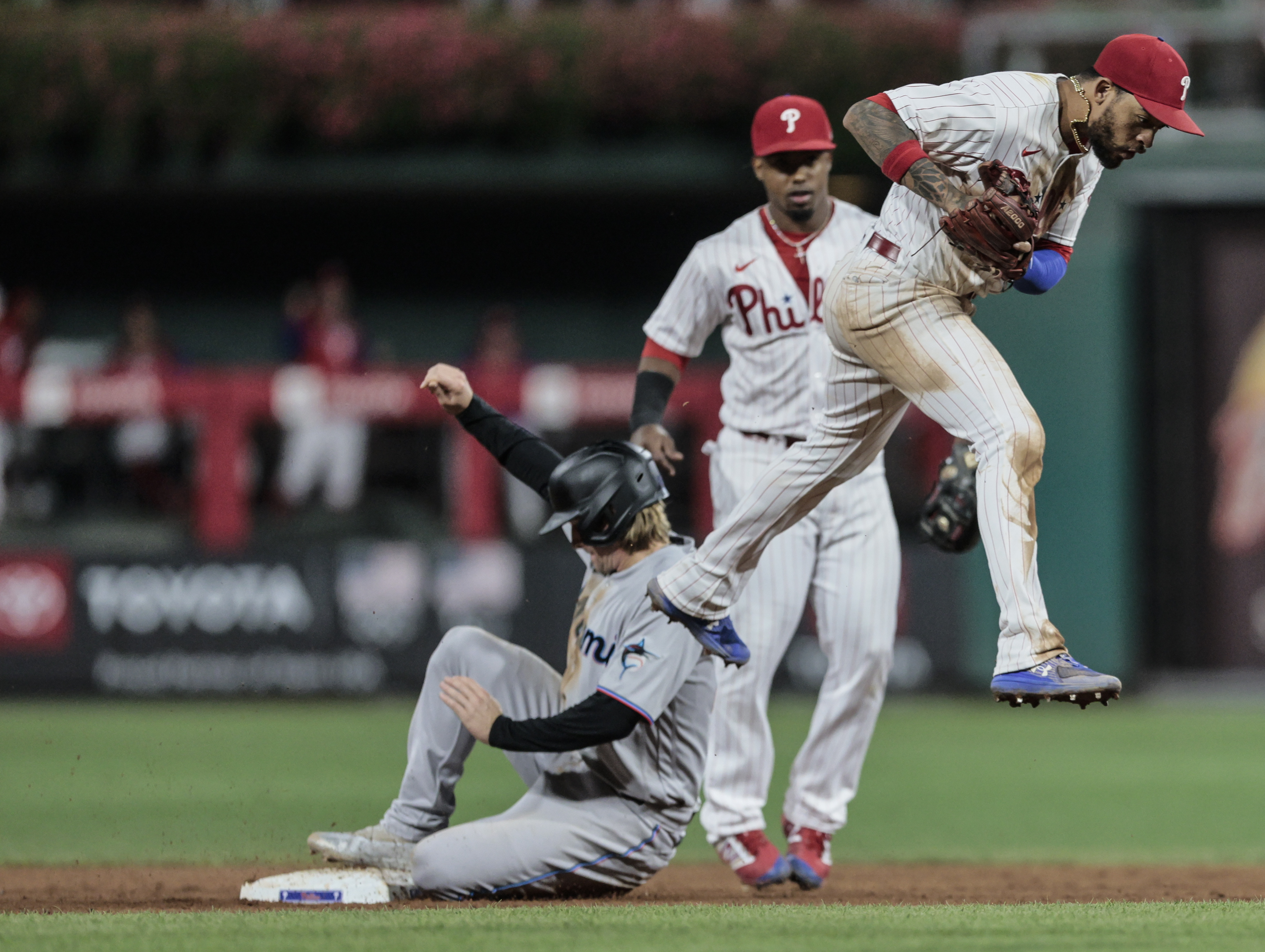 Phillies' Edmundo Sosa showing he's more than just a defender