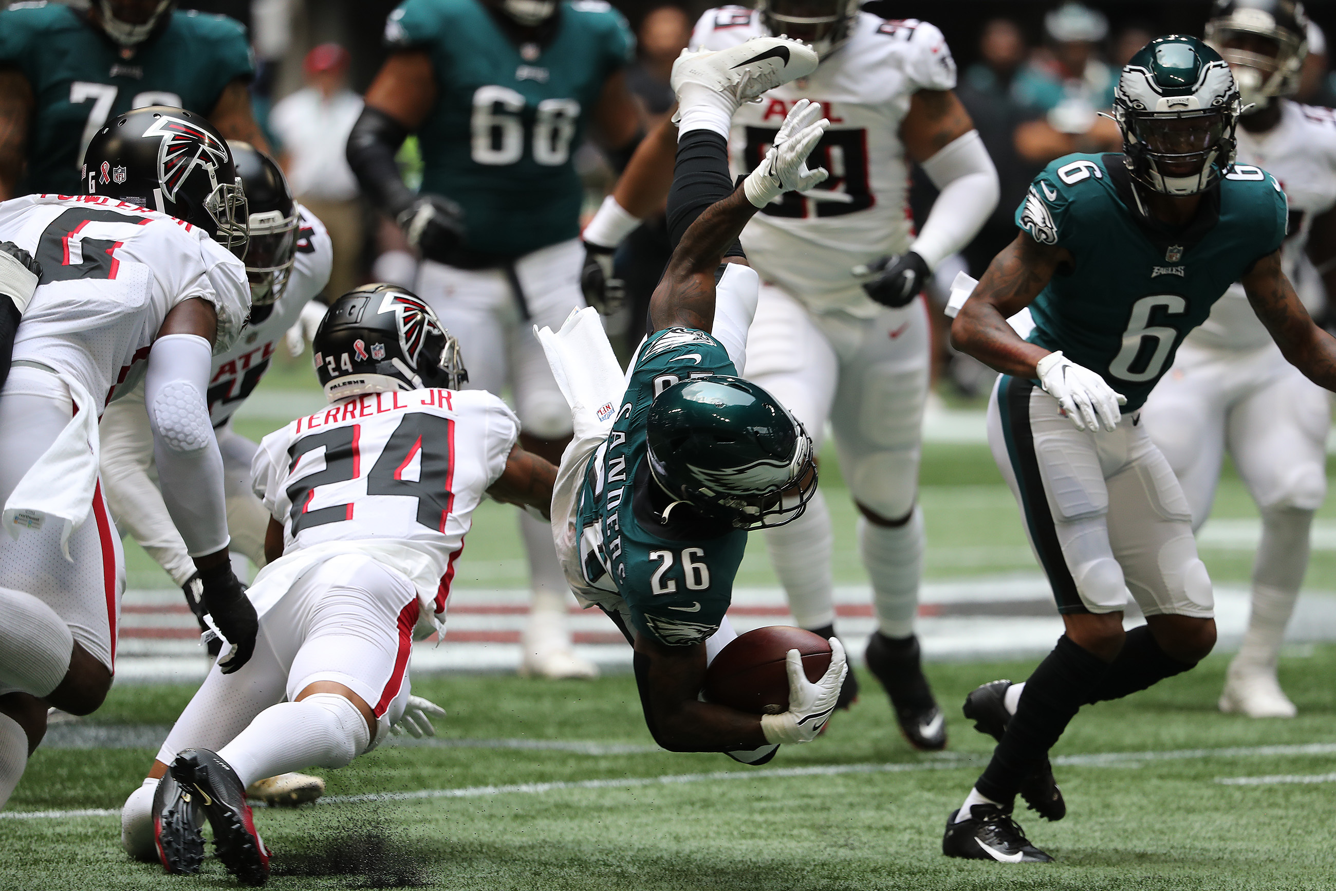Eagles-Falcons snap counts analysis: DeVonta Smith is clearly WR1