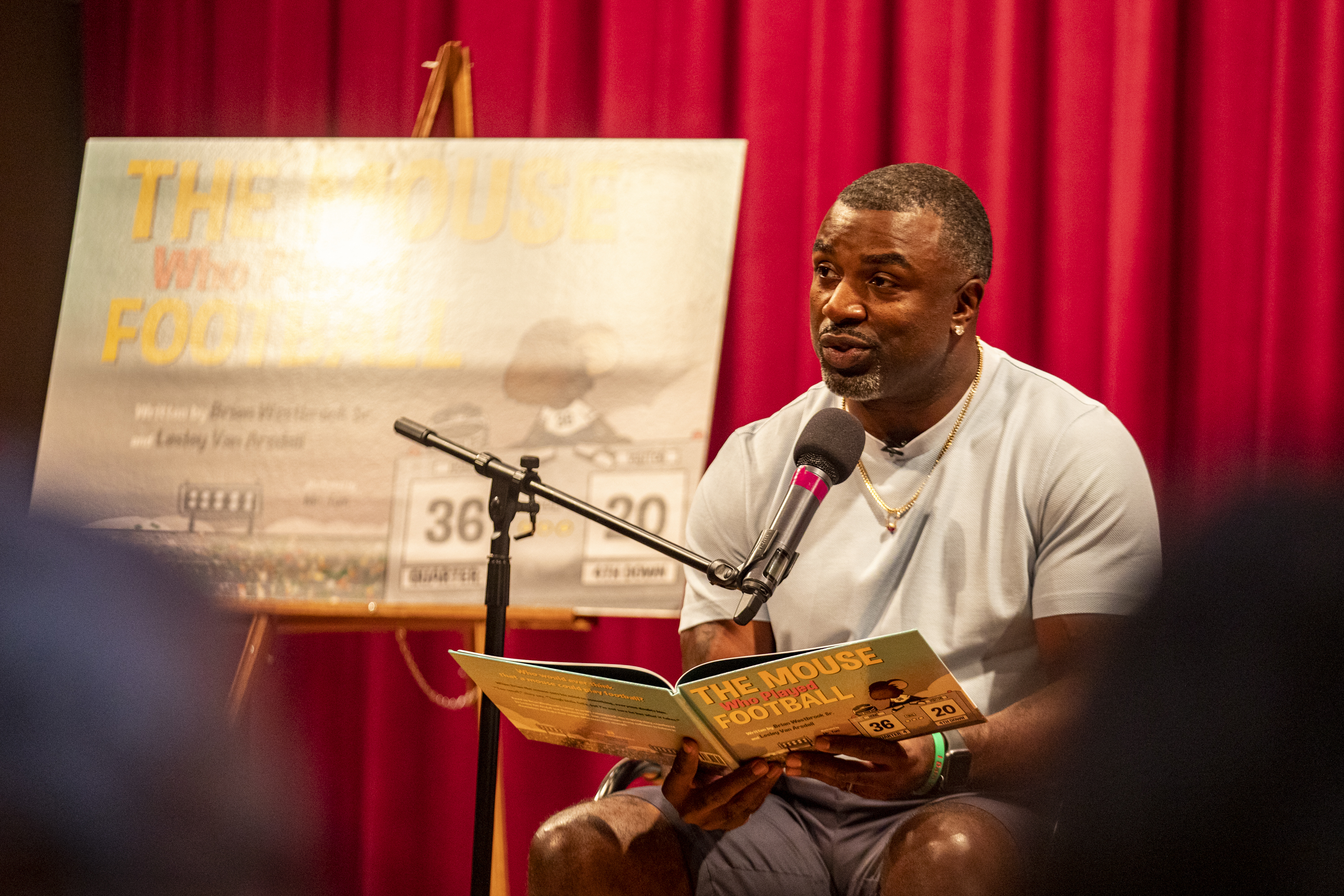 Former Eagles and Villanova RB Brian Westbrook has cowritten a children's  book