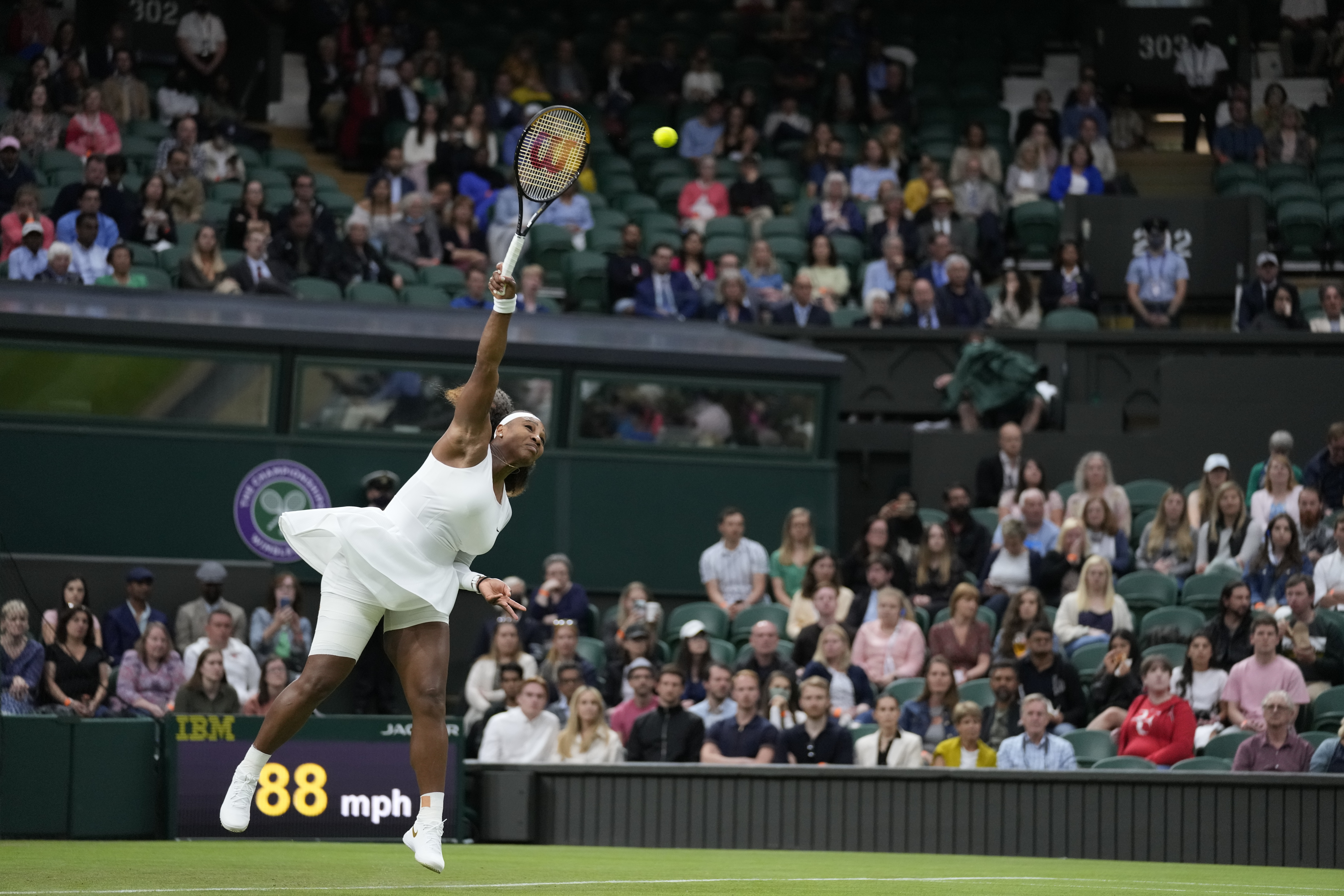 Serena Williams out of Wimbledon after stopping with injury