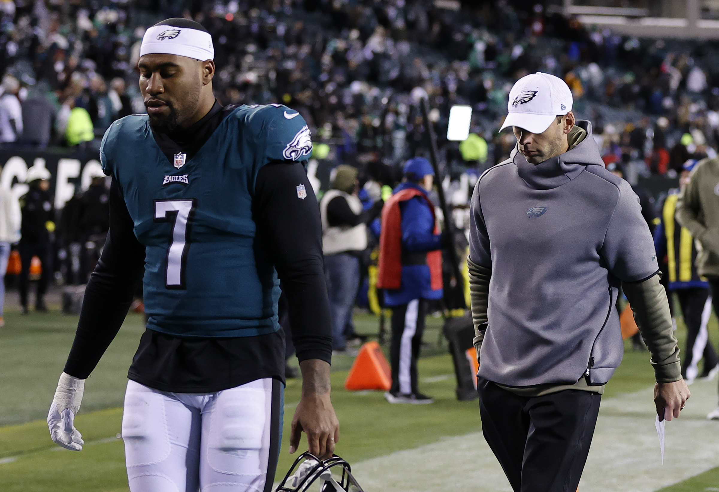 Eagles-Colts predictions: Our beat writers make their picks for Week 11