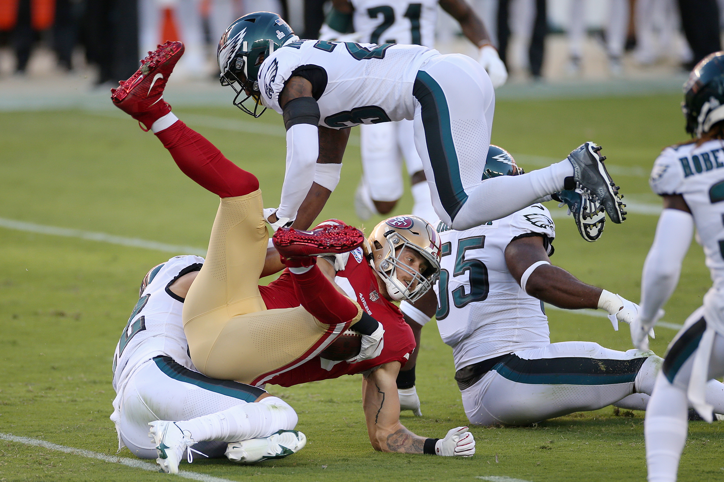 49ers vs. Eagles score, results: Philadelphia takes NFC East lead with  first win of season