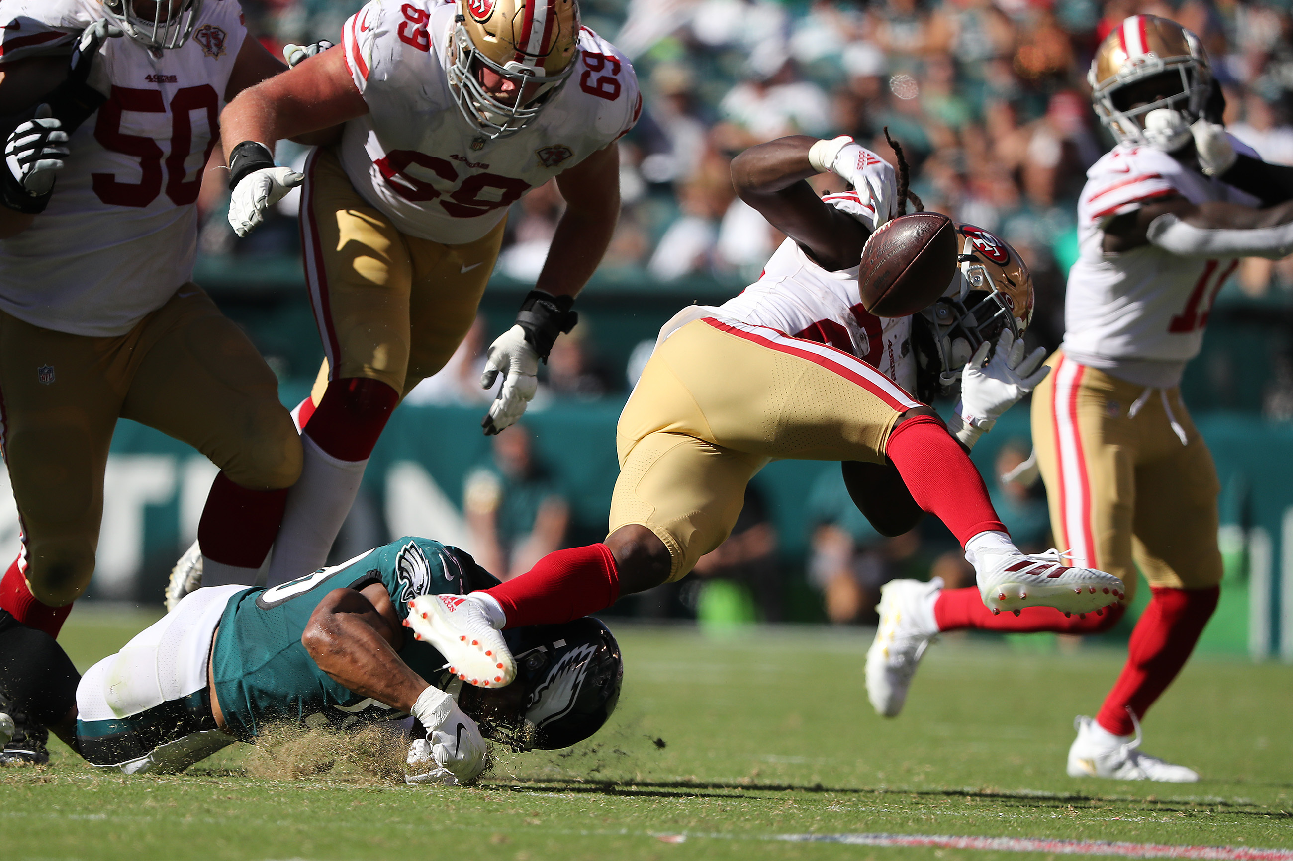 Eagles defense held up against 49ers, but a few costly penalties