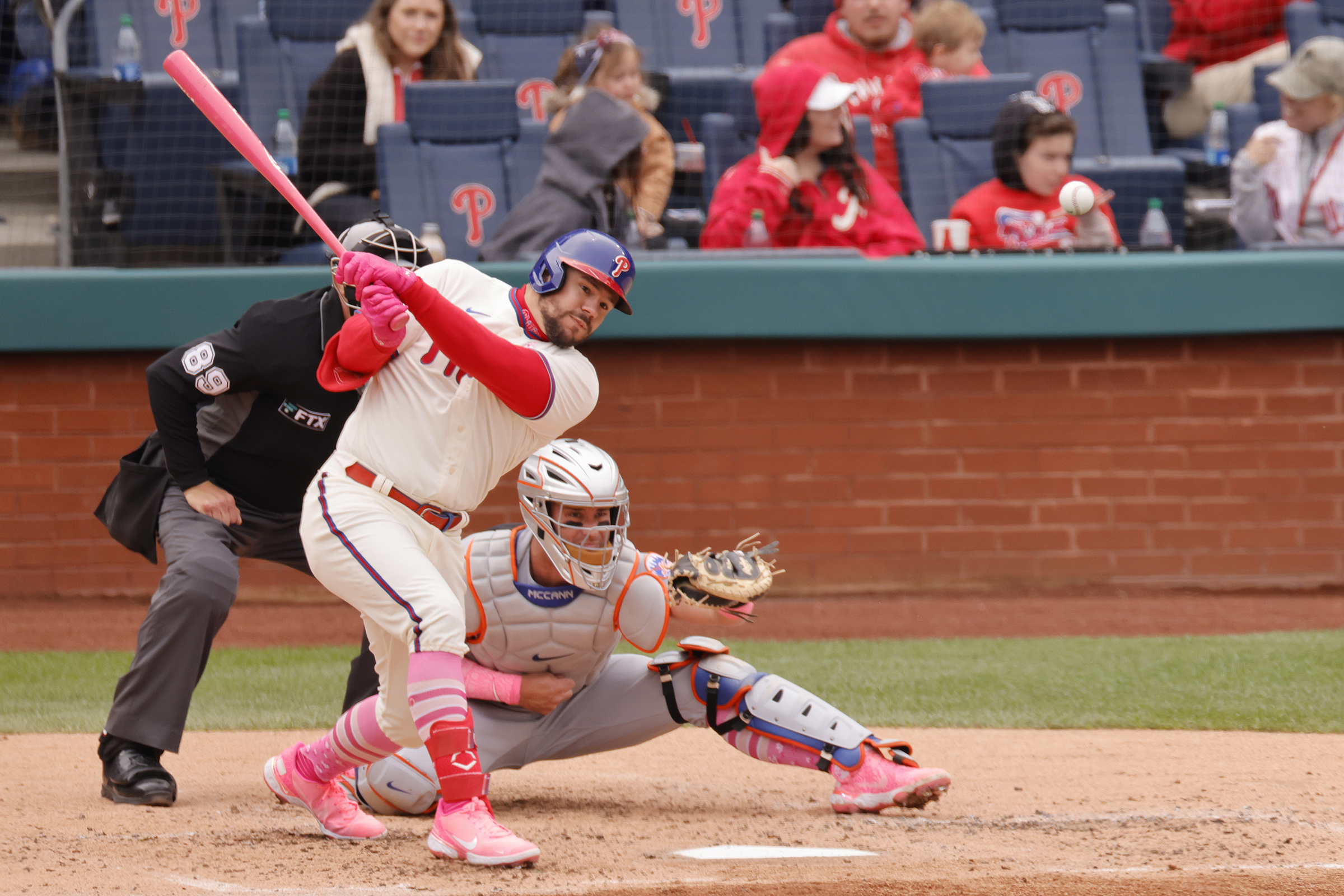 Phillies add pitchers Andrew Bellatti, James Norwood to roster