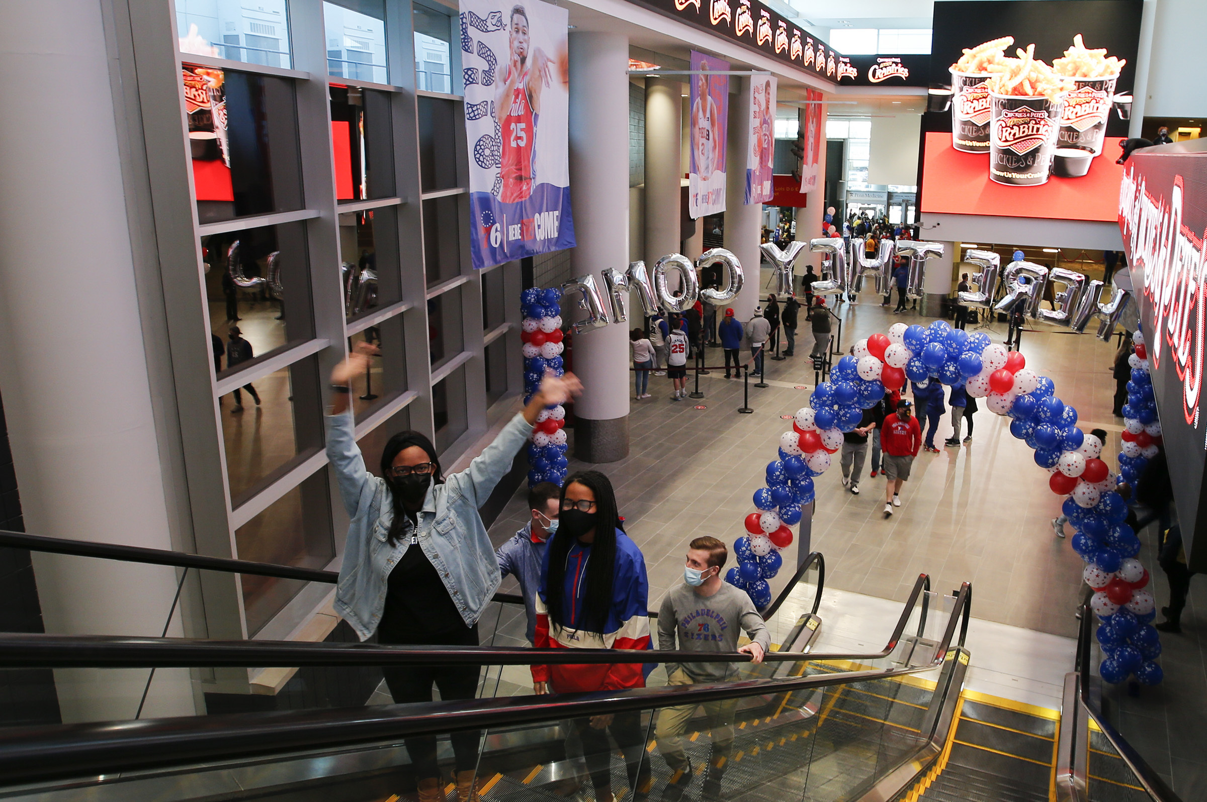 sixers store at wells fargo center