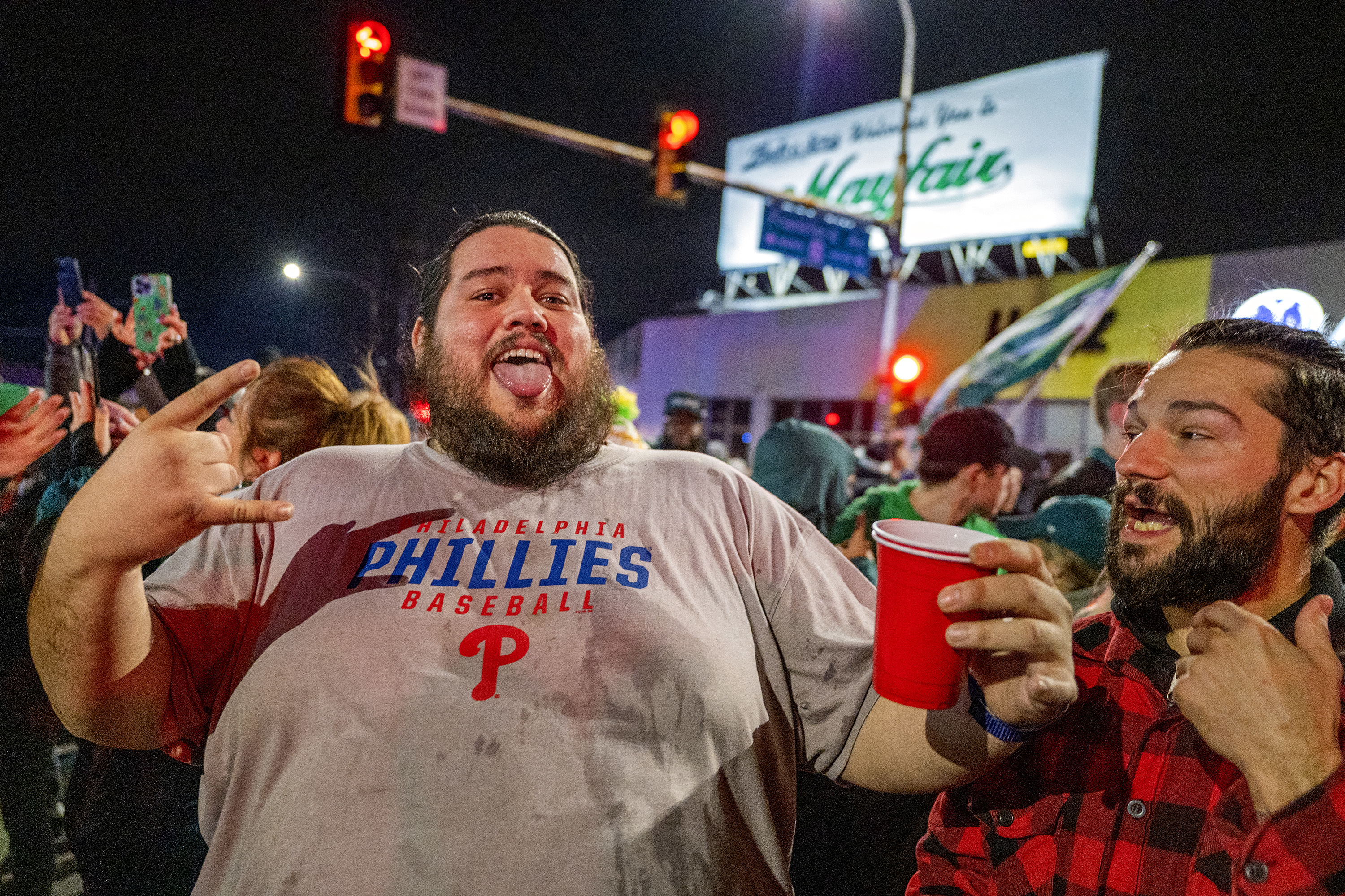 Philadelphia Phillies fans celebrate Game 5 win at Frankford and Cottman in  Mayfair - 6abc Philadelphia