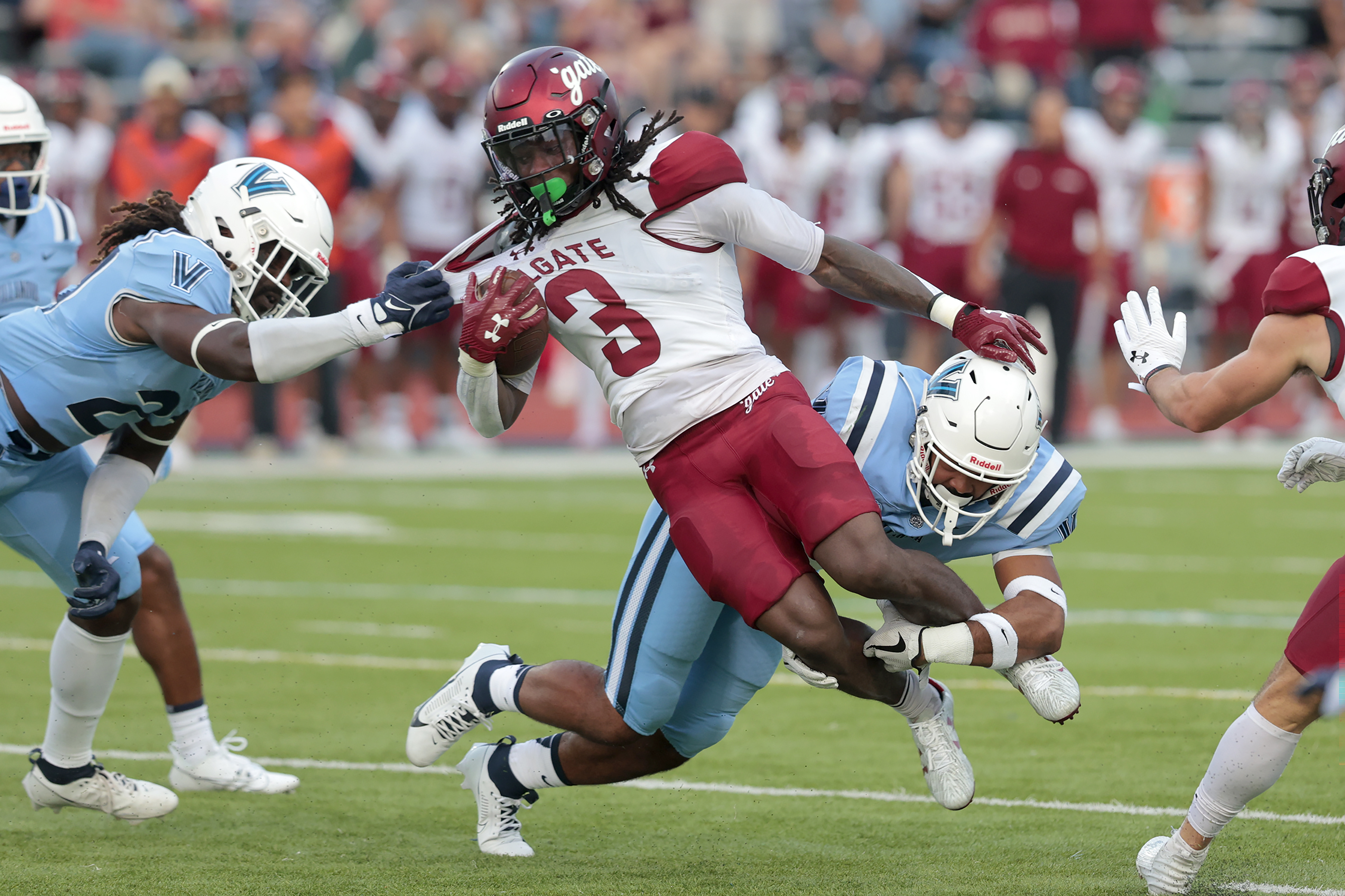 Villanova Wildcats beat Colgate Raiders, 42-19, amid rain delays