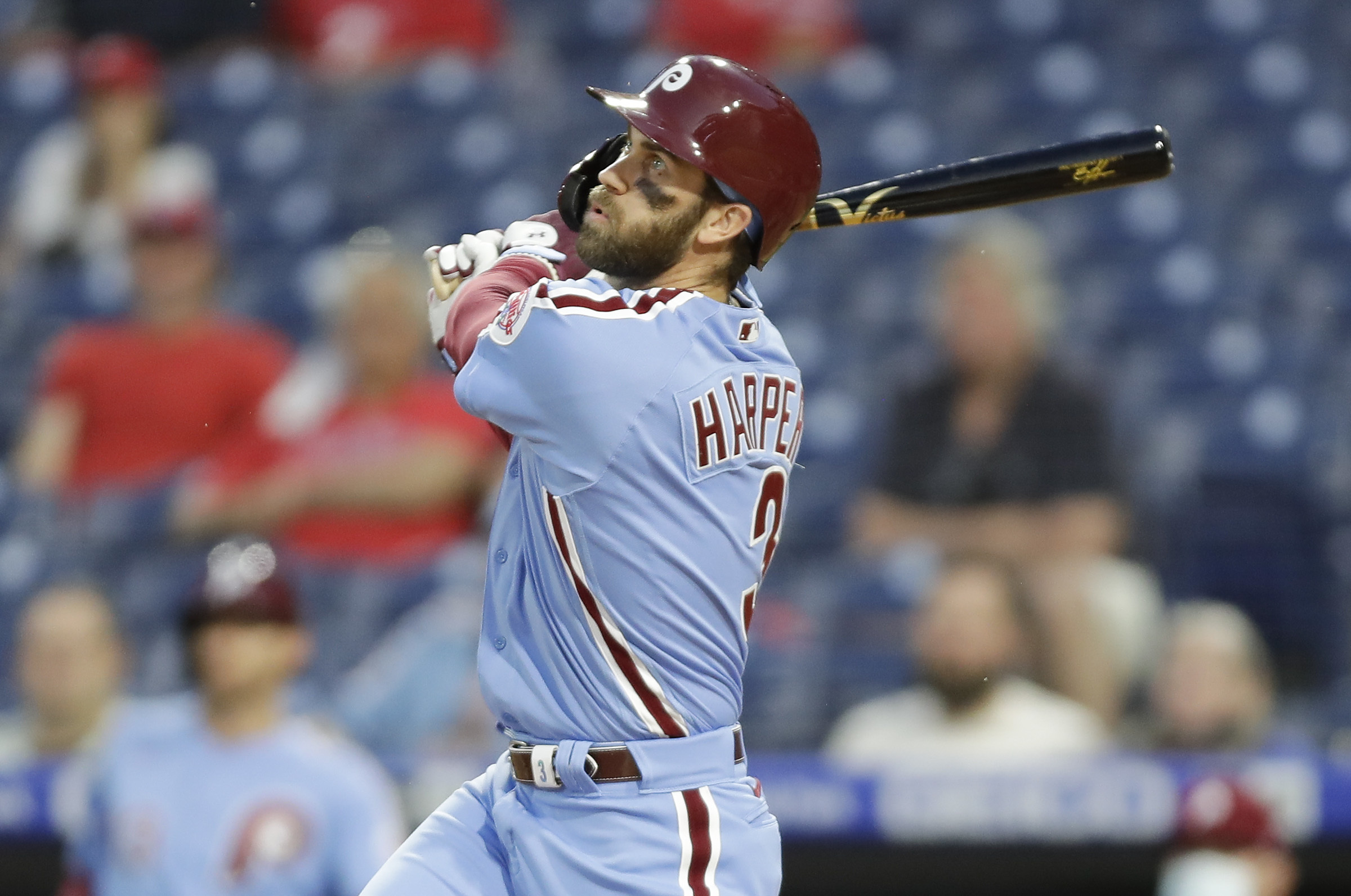 Bryce Harper wore a Kobe Bryant jersey under his Phillies uniform