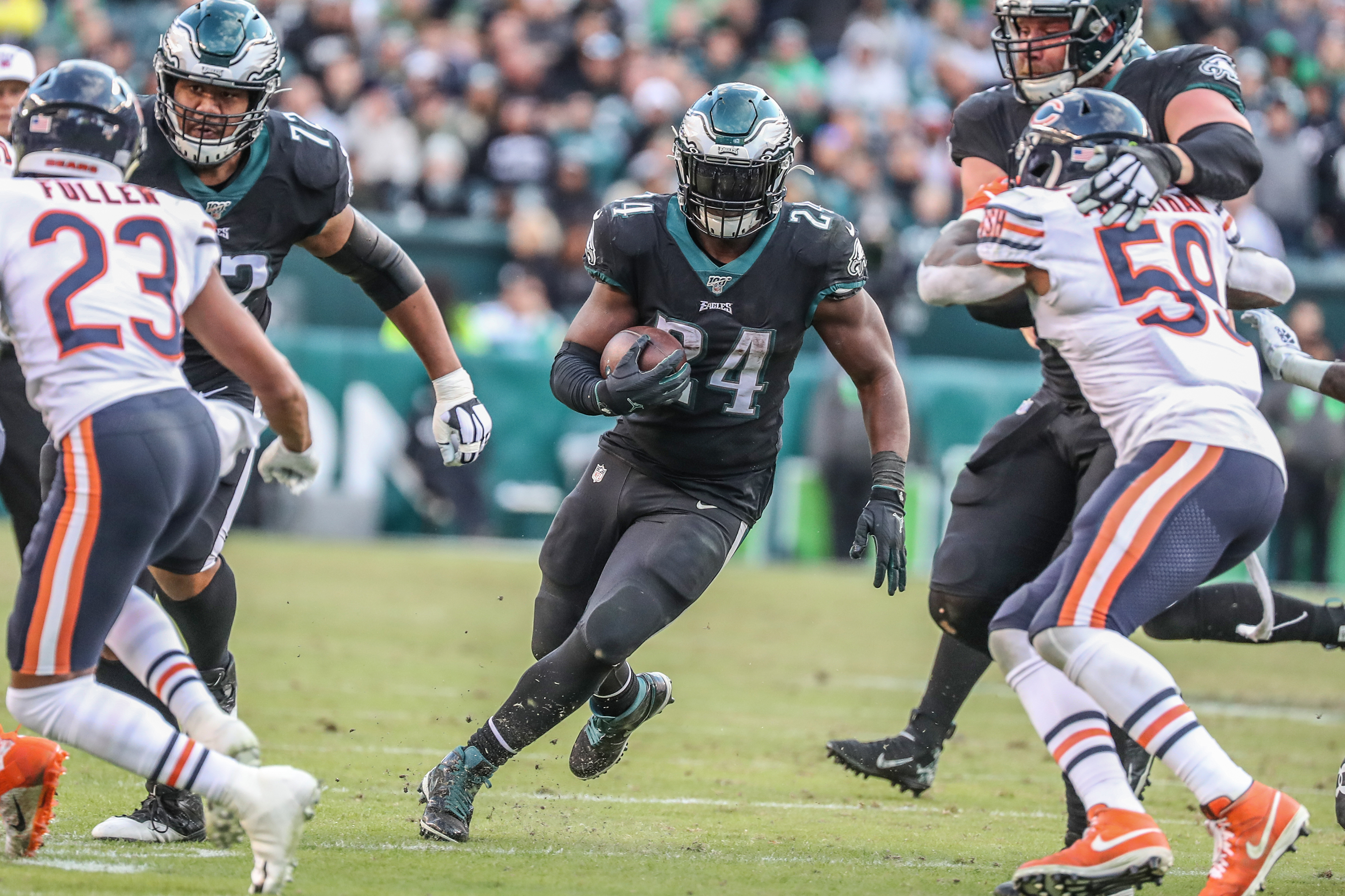 RB Jordan Howard expresses confidence Miami Dolphins won't have