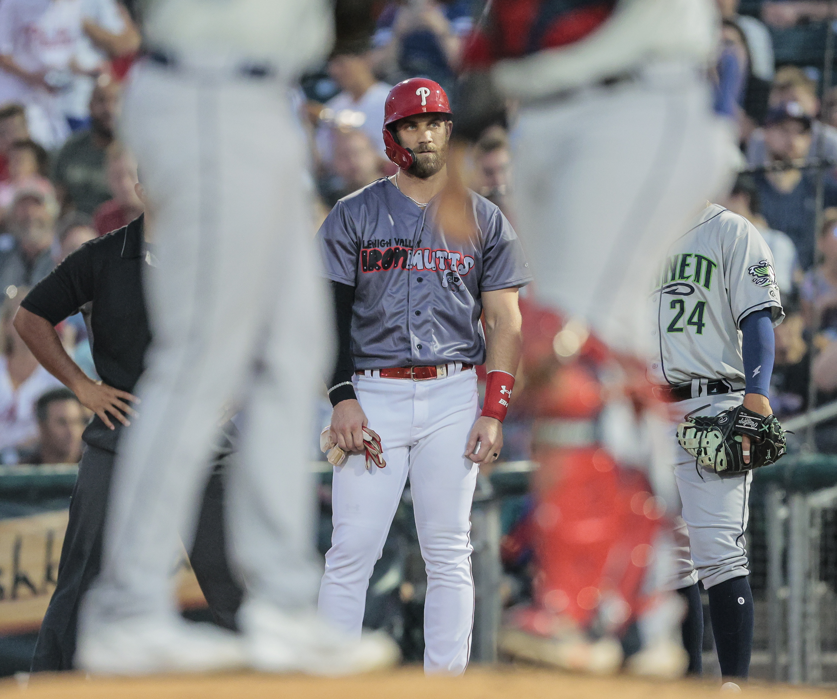 Bryce Harper Treated his Iron Pigs Teammates to a Big Steak Dinner -  Crossing Broad