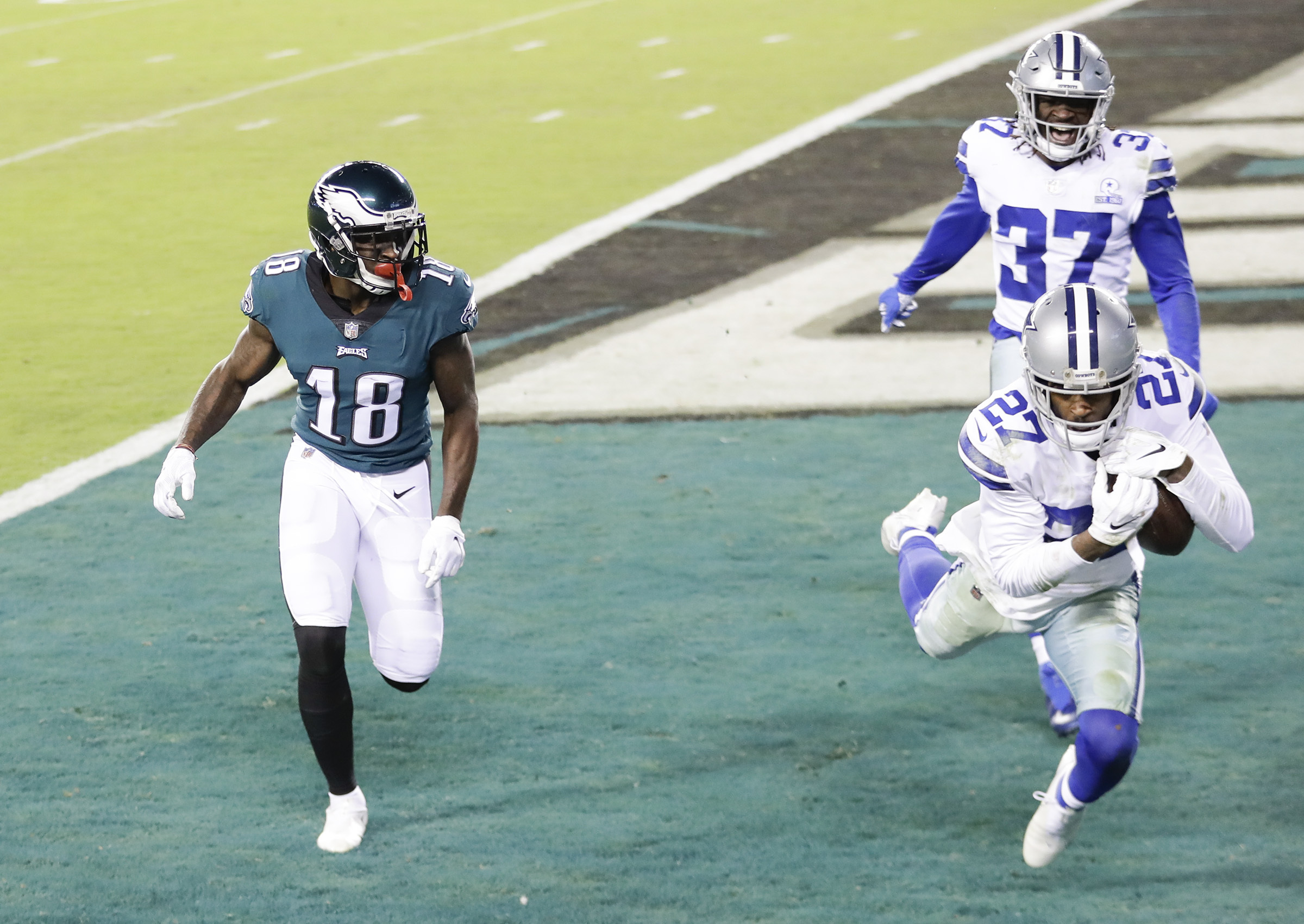 Philadelphia Eagles win over Dallas Cowboys, 23-9, in Week 8 of