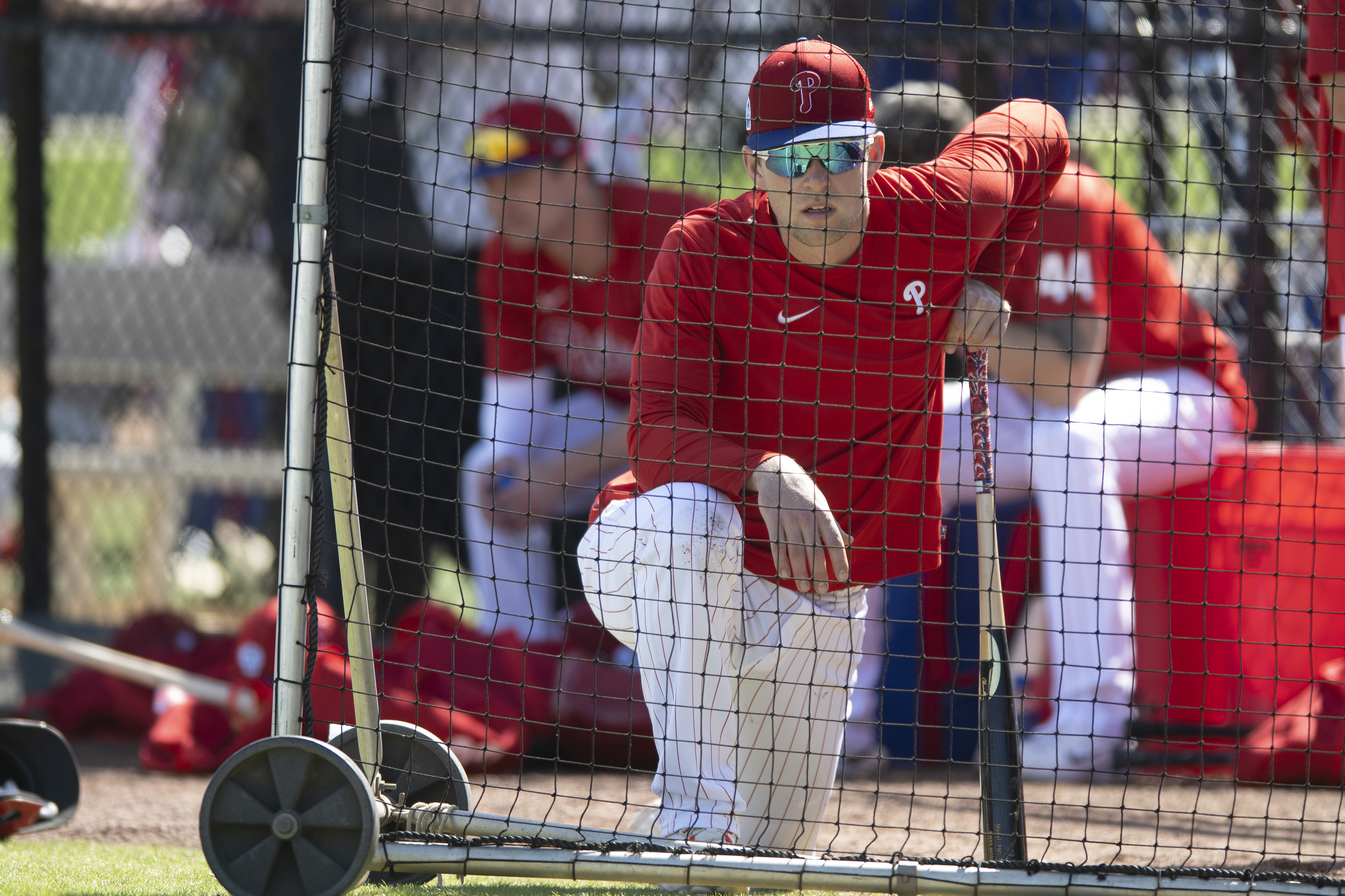 Phillies taking it slow with Rhys Hoskins after offseason meniscus