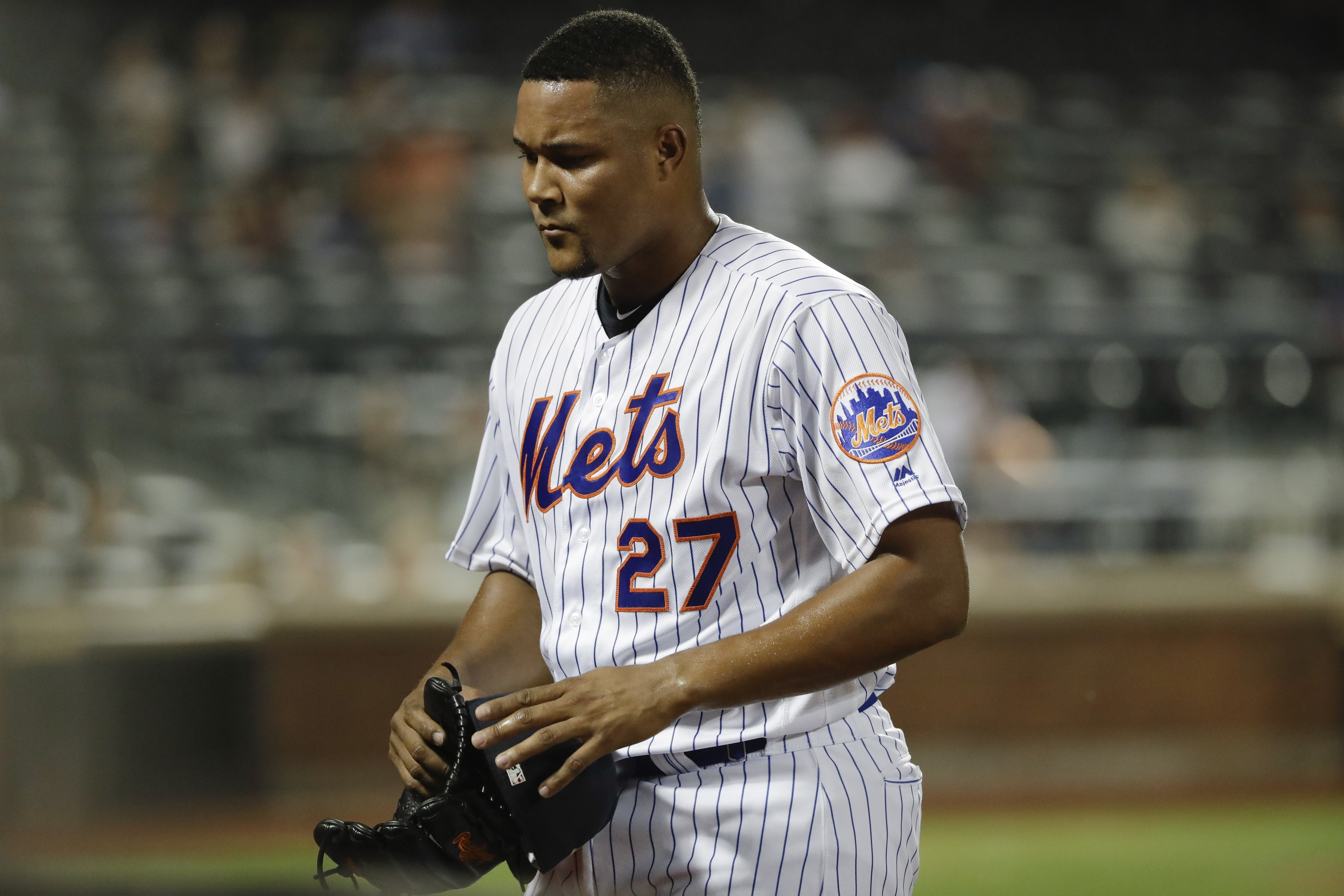 Jeurys Familia builds a house for his family in Dominican Republic