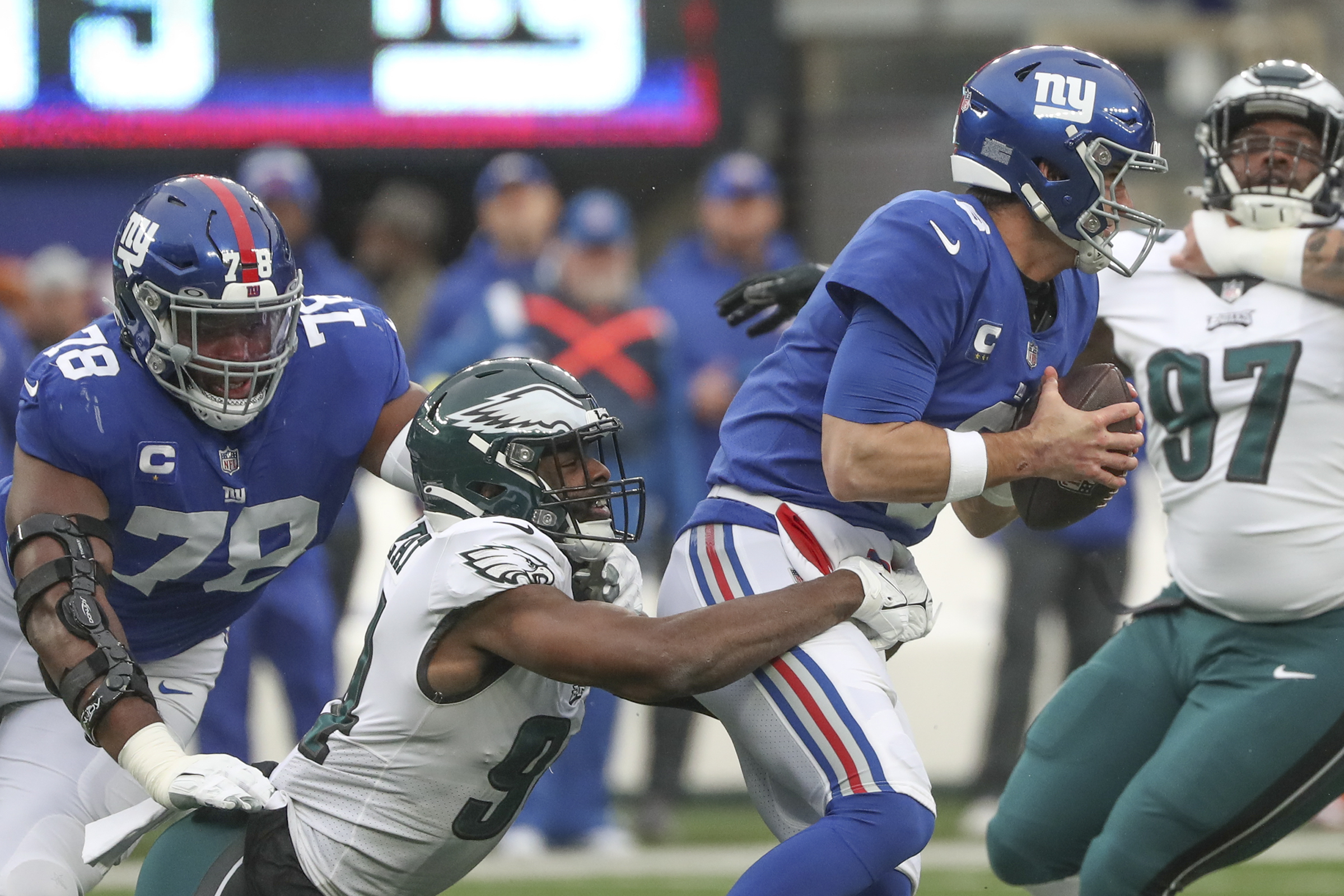 Eagles' Miles Sanders eclipsed 1,000 yards in a rout of the Giants. Bigger  (contract) numbers could be in his future.