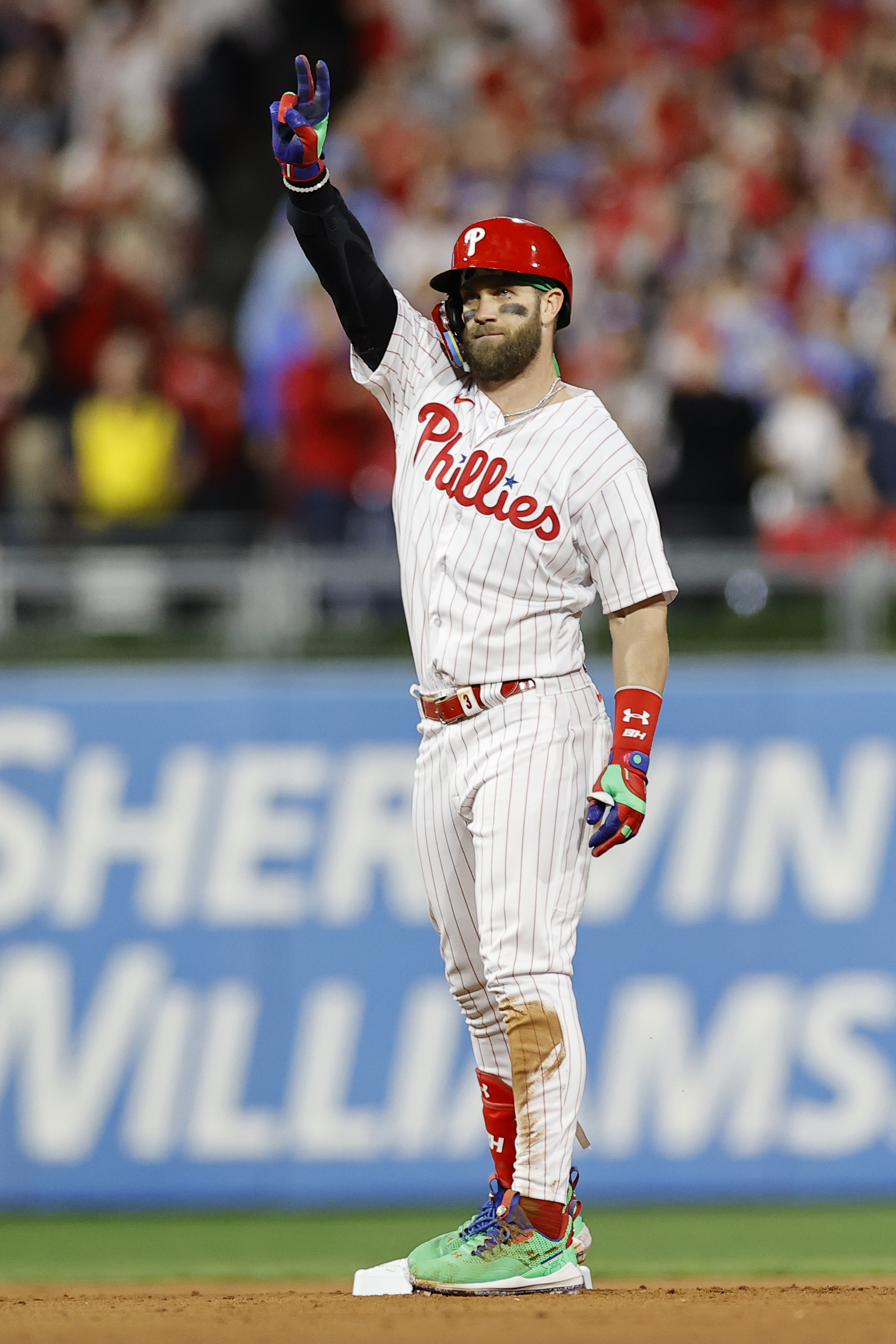 Bryce Harper Photographed Stopping For Gas Wearing His Full Phillies  Uniform - BroBible