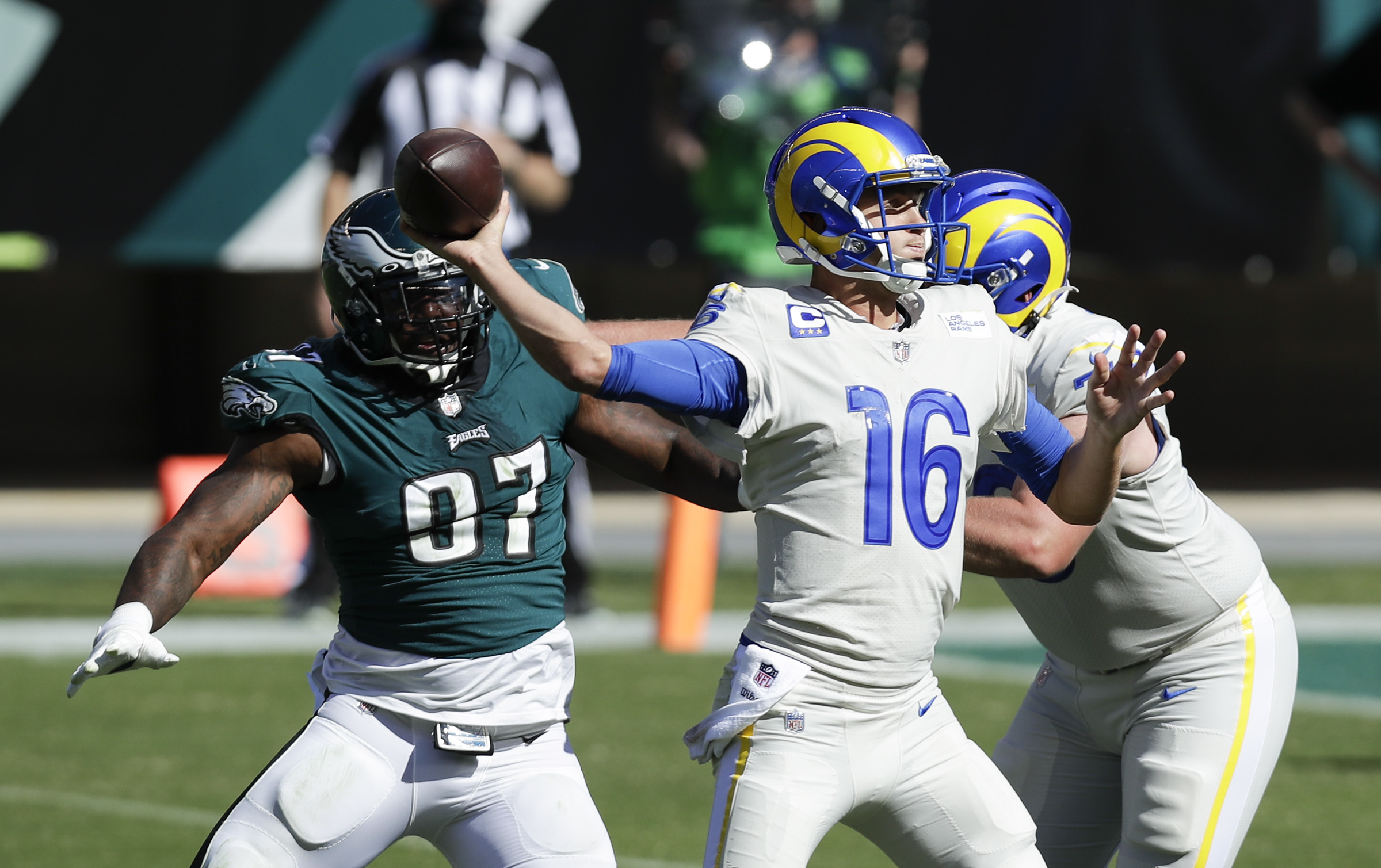 Eagles lose home opener 37-19 to Rams - WHYY