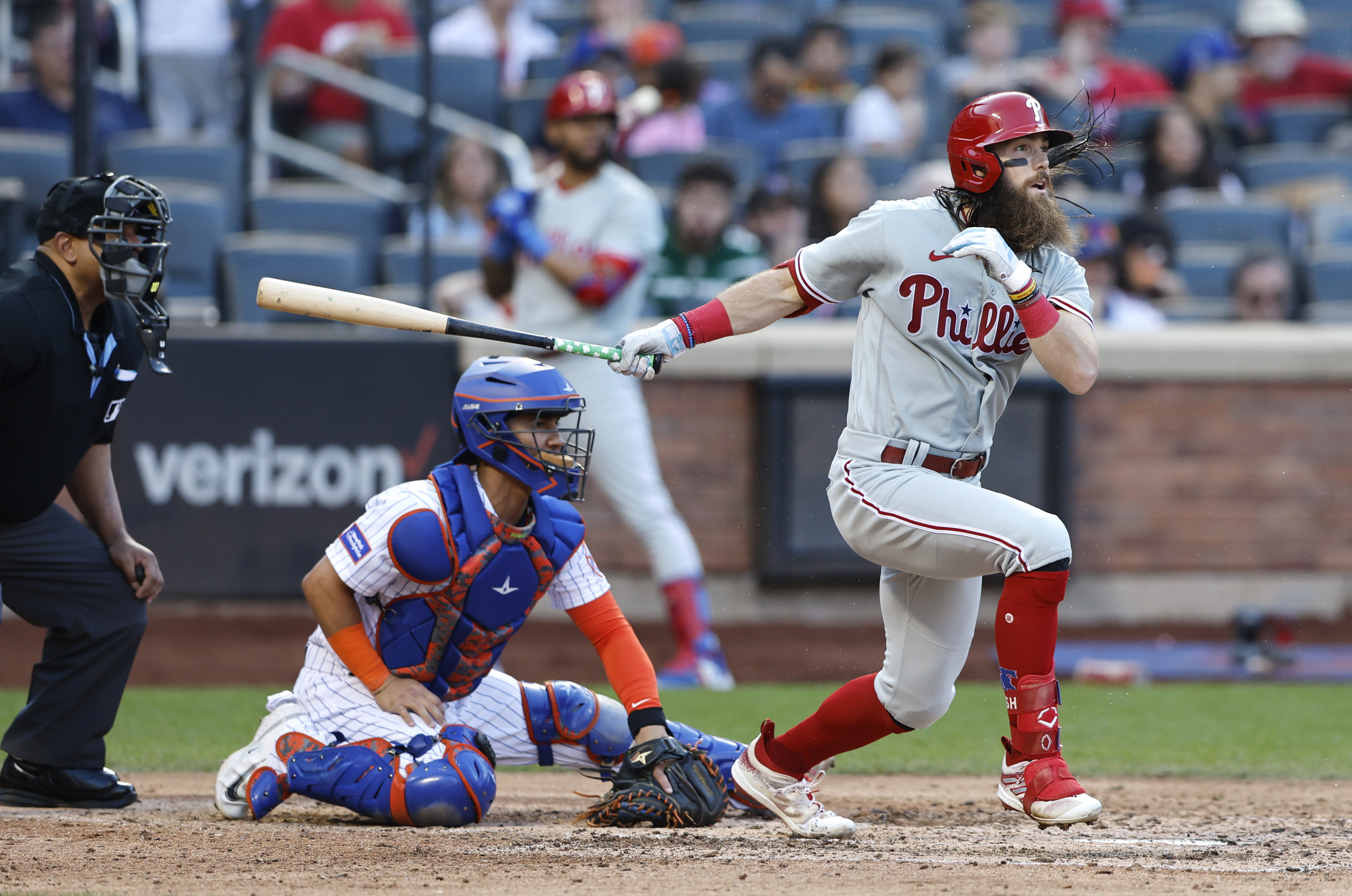 Phillies rout Marlins behind JT Realmuto, Bryson Stott homers to