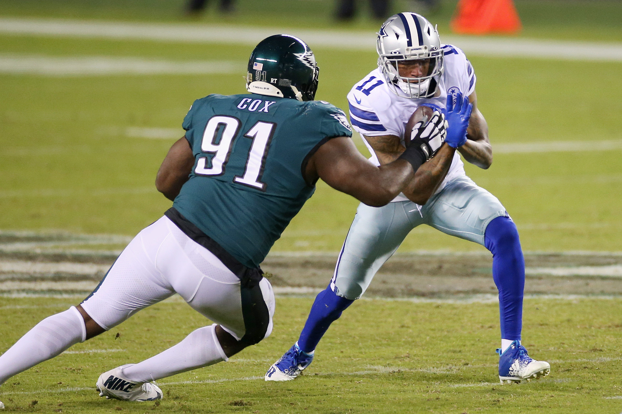 Philadelphia Eagles $100-million man Fletcher Cox tells high school players  how to 'Beat the Heat'