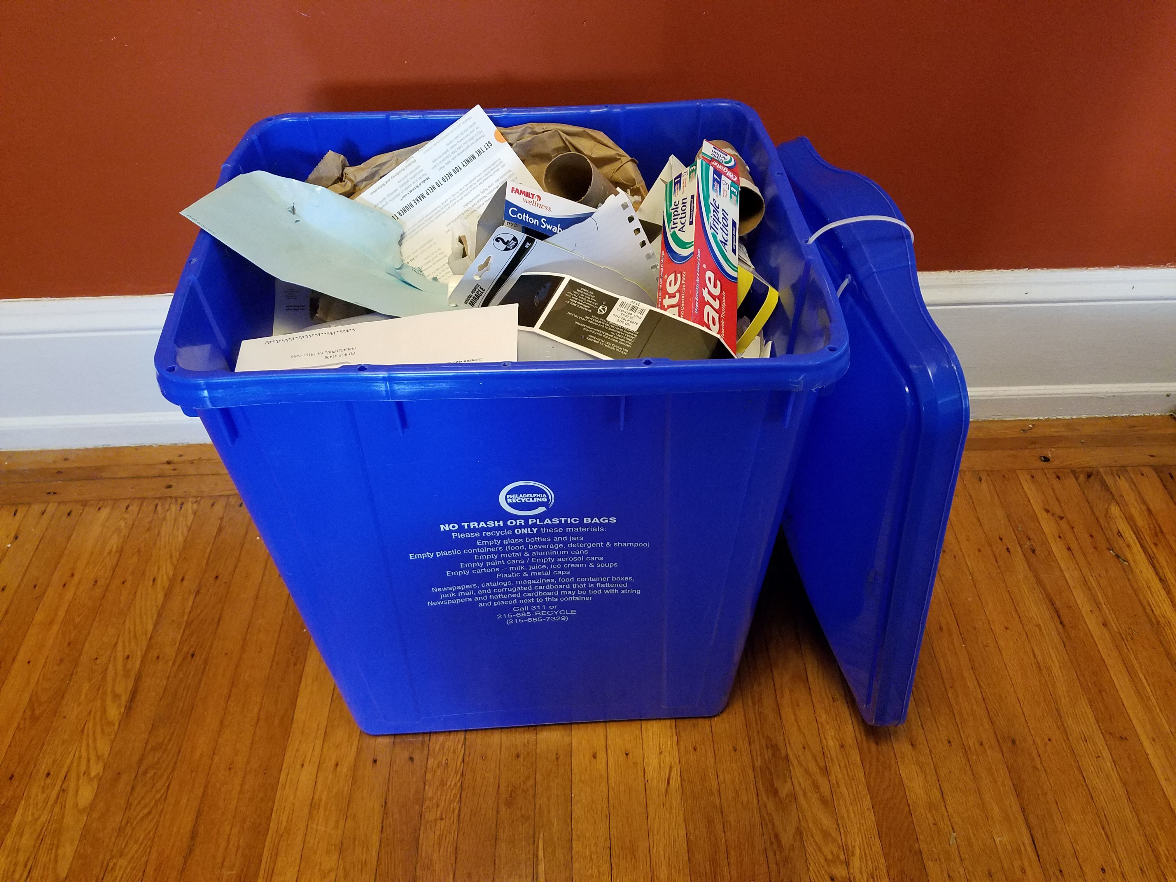 can laminate flooring go in recycling bin?