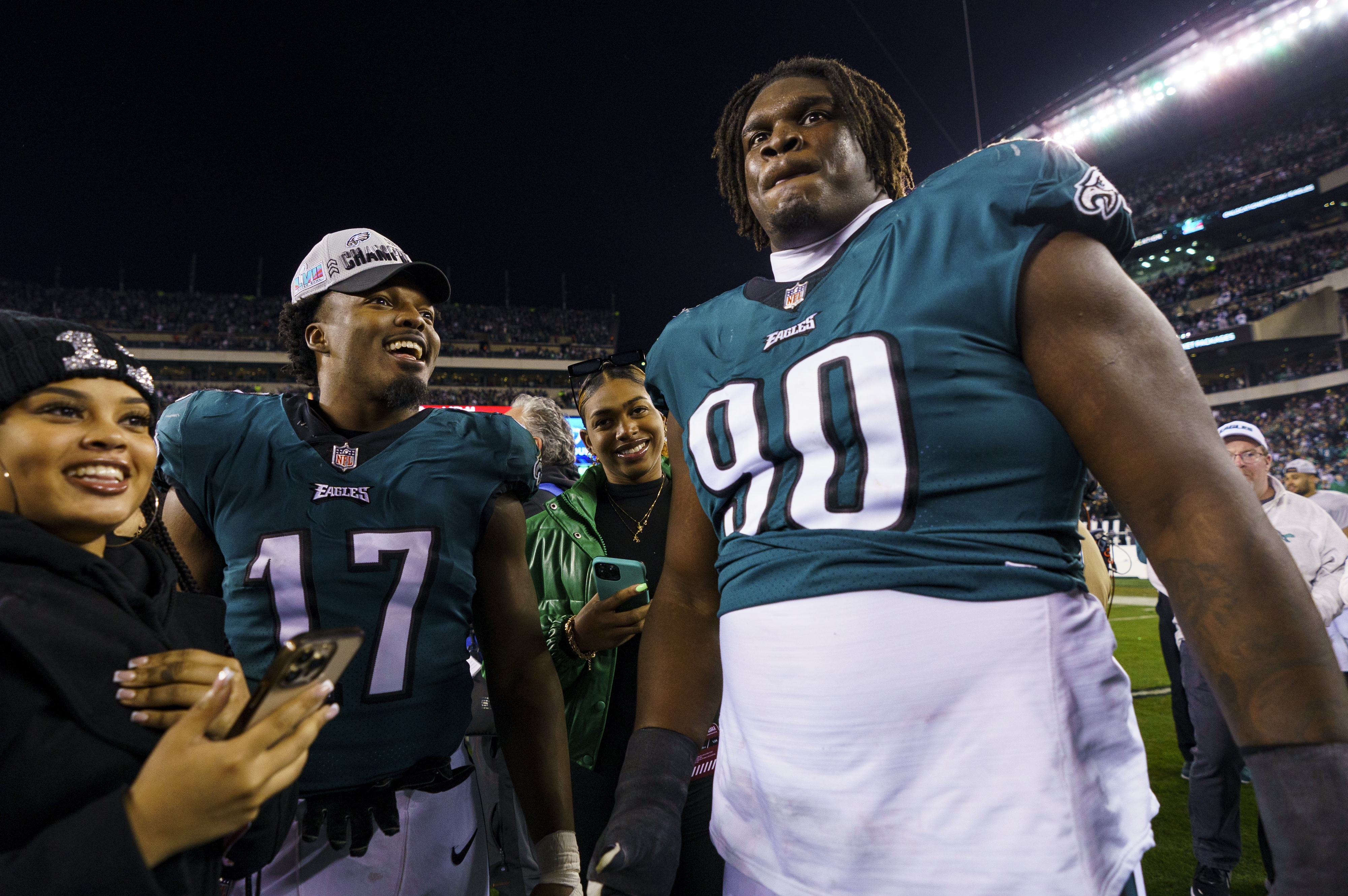 Through grief, Eagles' Jordan Davis and Nakobe Dean support each other  after the loss of their Georgia friends