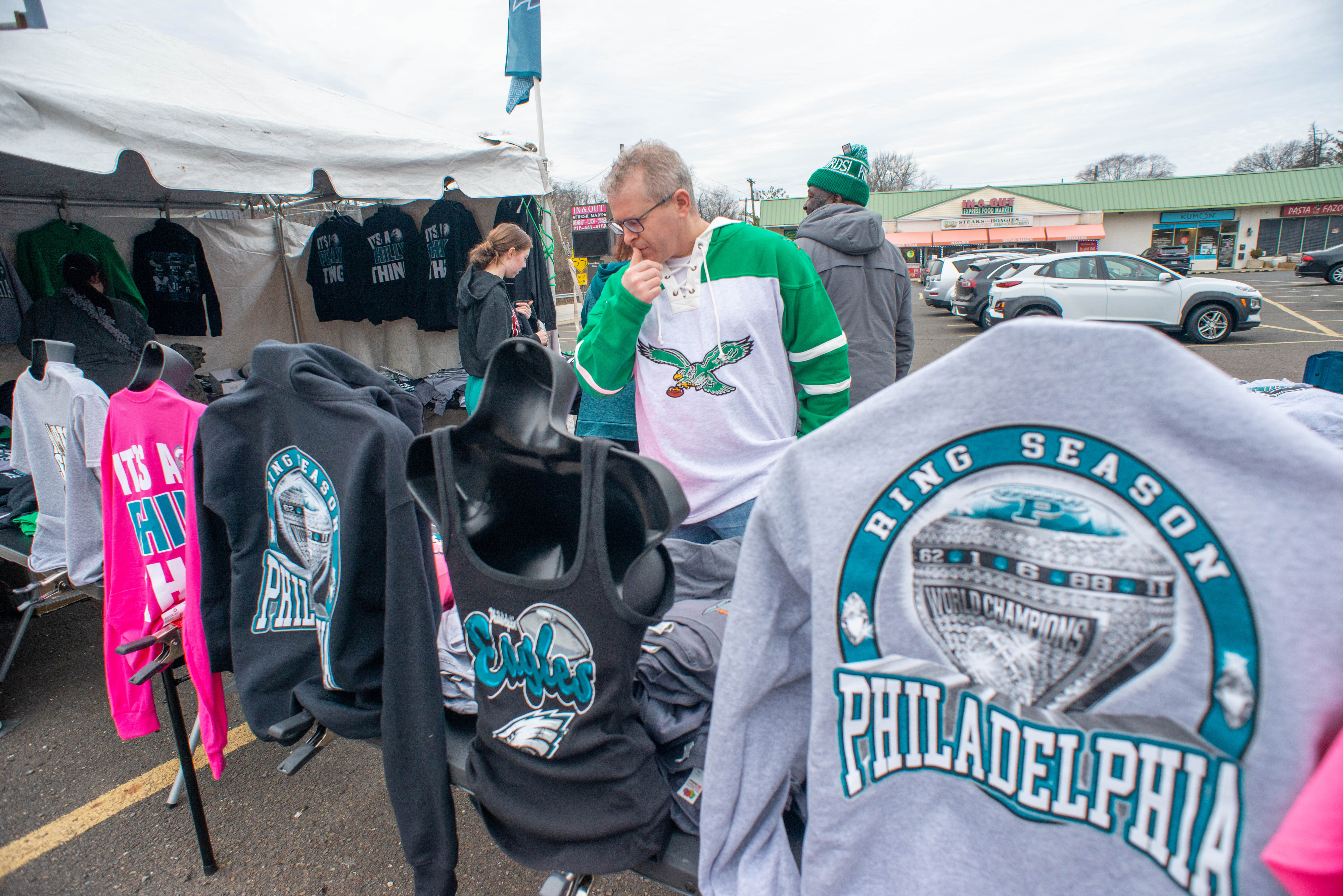 THE PRO SHOP AT LINCOLN FINANCIAL FIELD - One Lincoln Financial