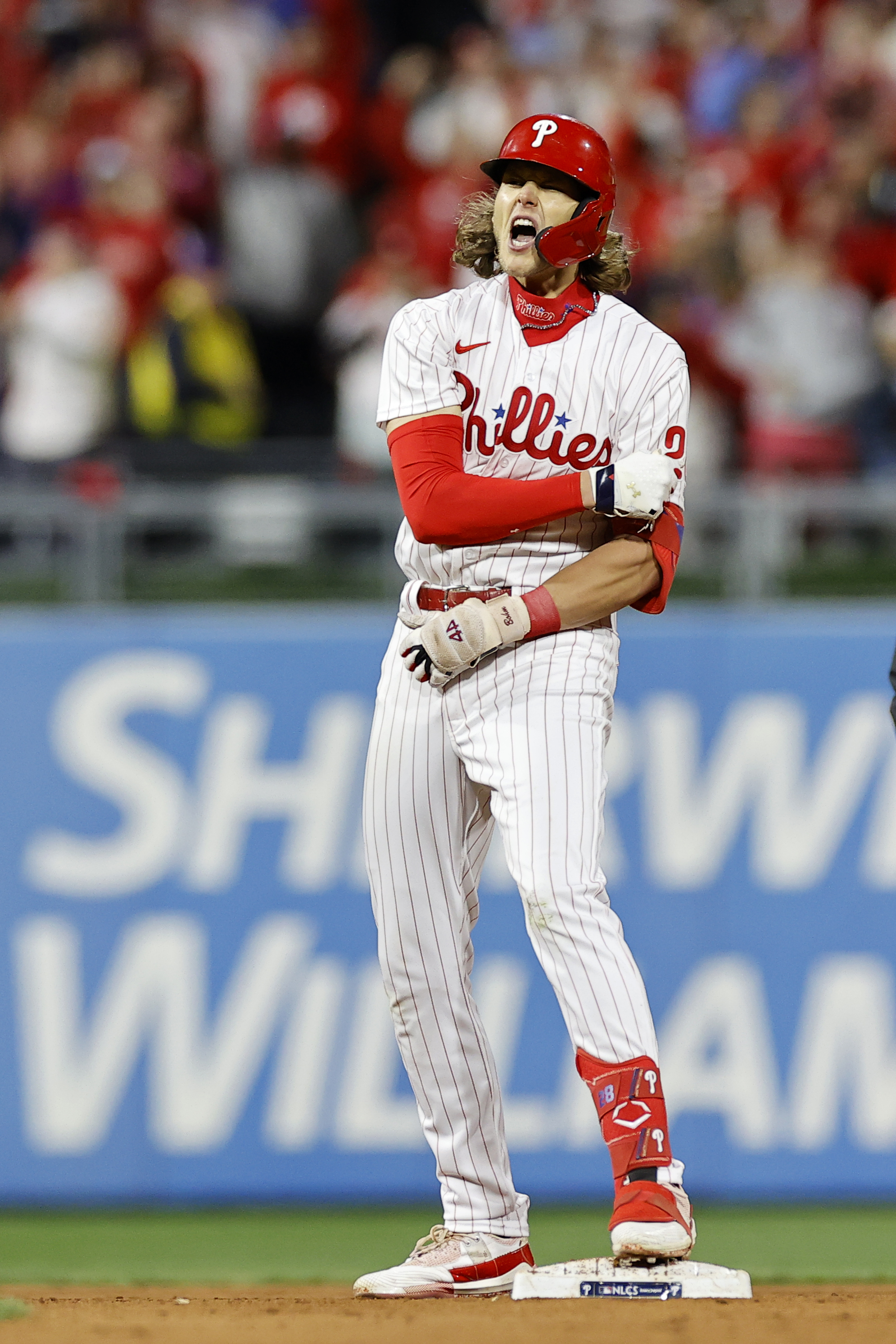 NLCS: Jean Segura and Phillies Beat Padres in Game 3 - The New York Times