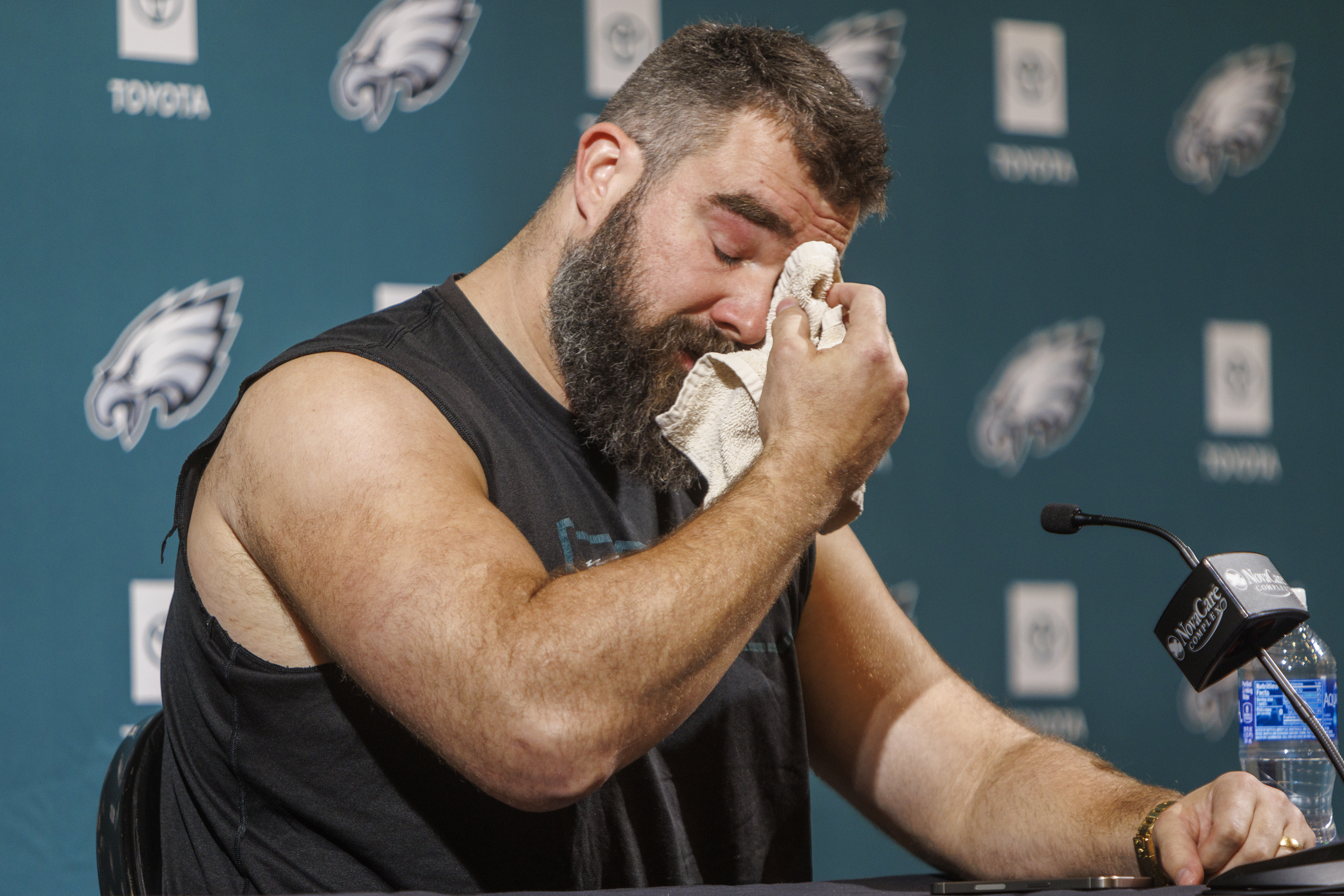 Jason Kelce crying during his retirement speech showed what masculinity  truly is | Opinion