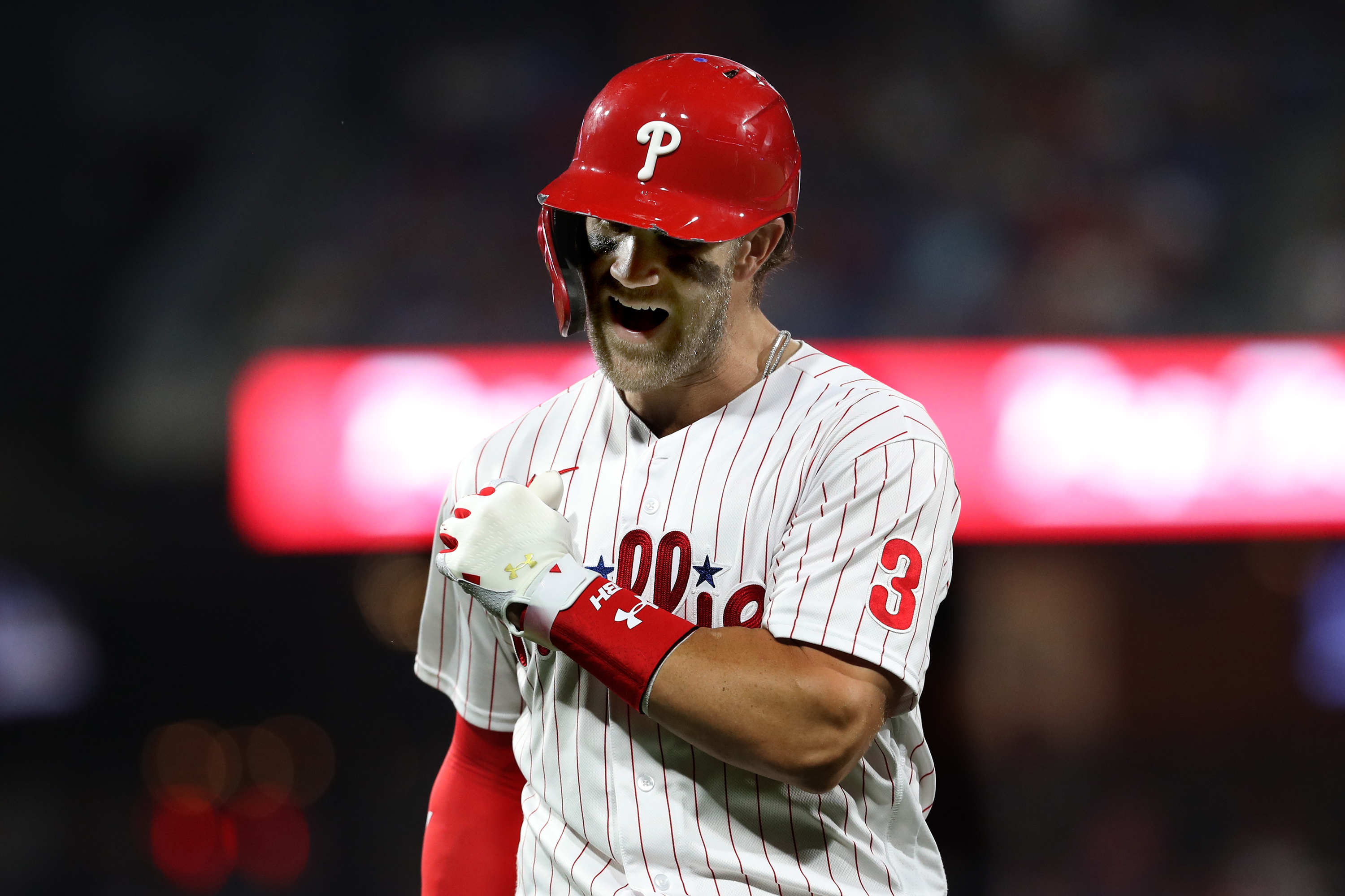 Rhys Hoskins held out of Phillies' lineup as a precaution after