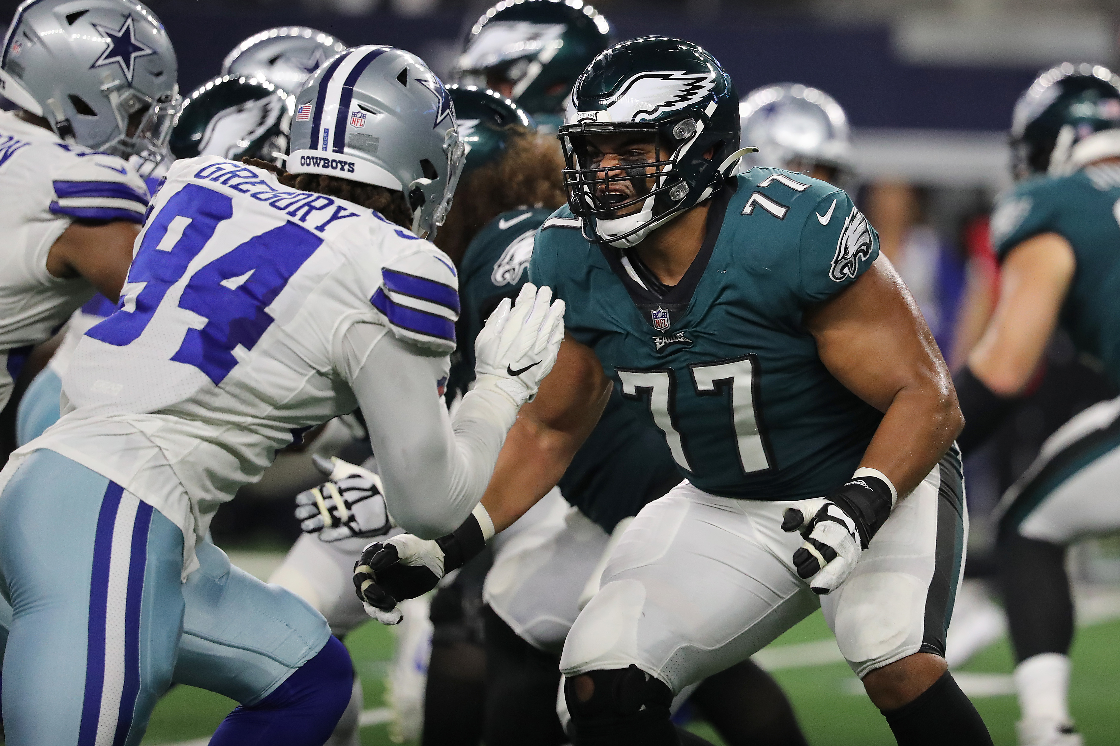 Philadelphia Eagles: Re-signing Derek Barnett is certainly a choice