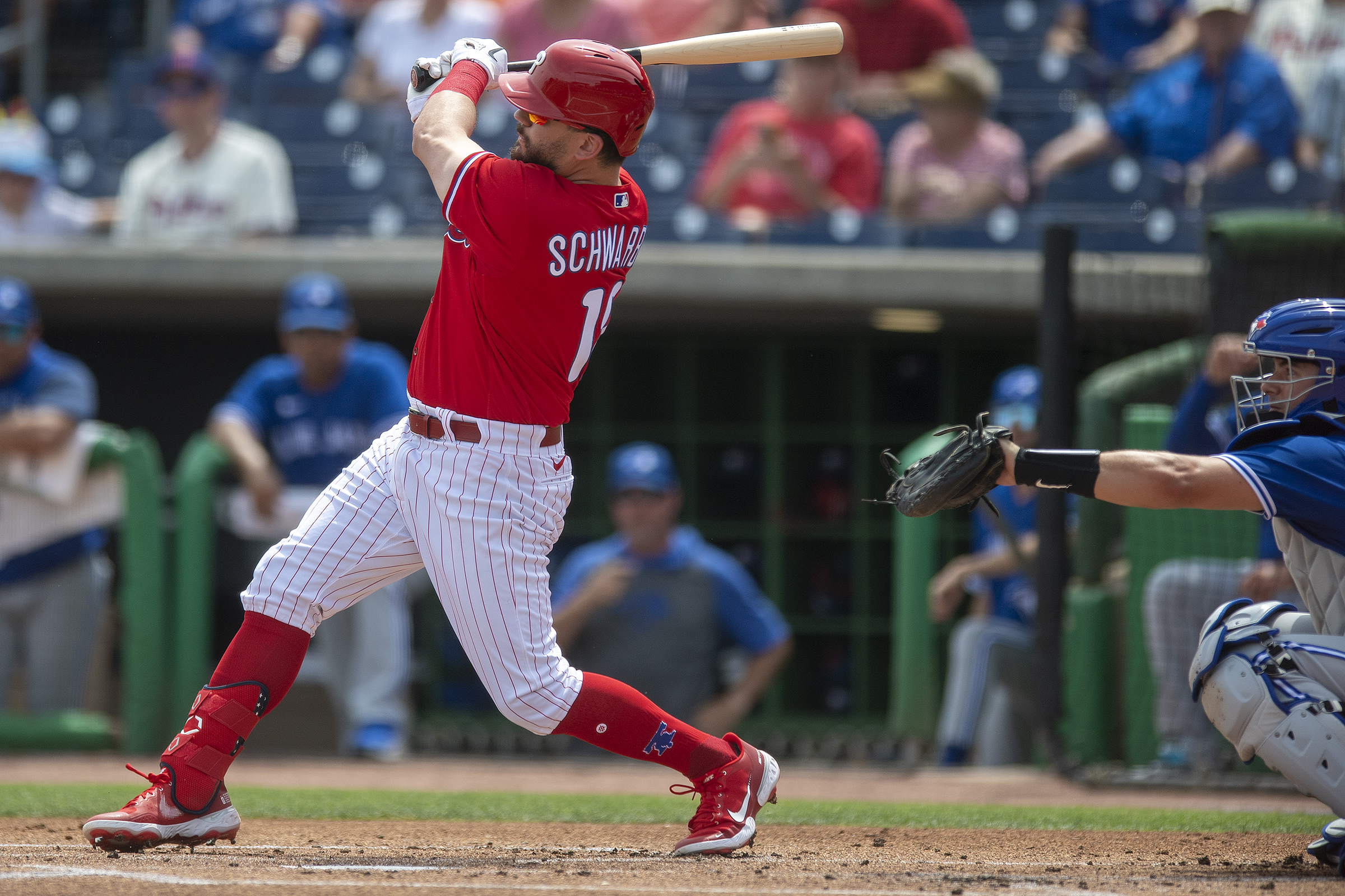 Kyle Schwarber makes Phillies debut as DH in leadoff spot in 8-7
