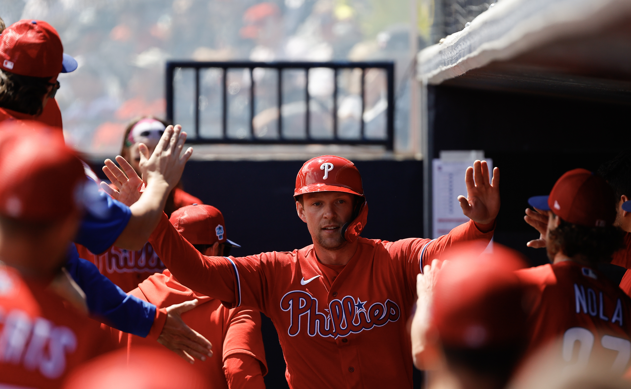 Phillies expect Rhys Hoskins to miss the season; Darick Hall to be