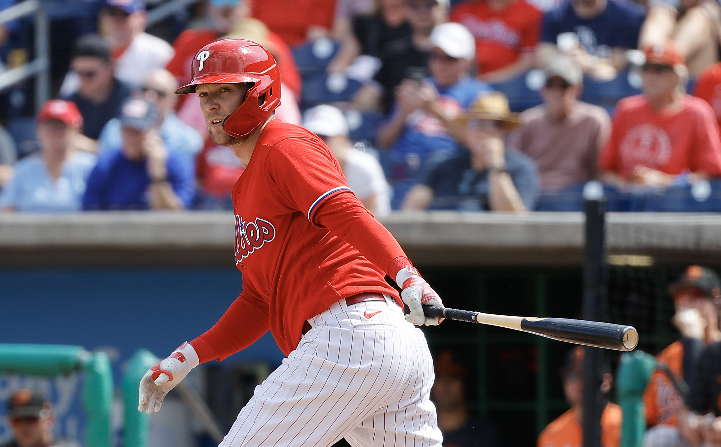 Rhys Hoskins carted off after suffering apparent knee injury – NBC