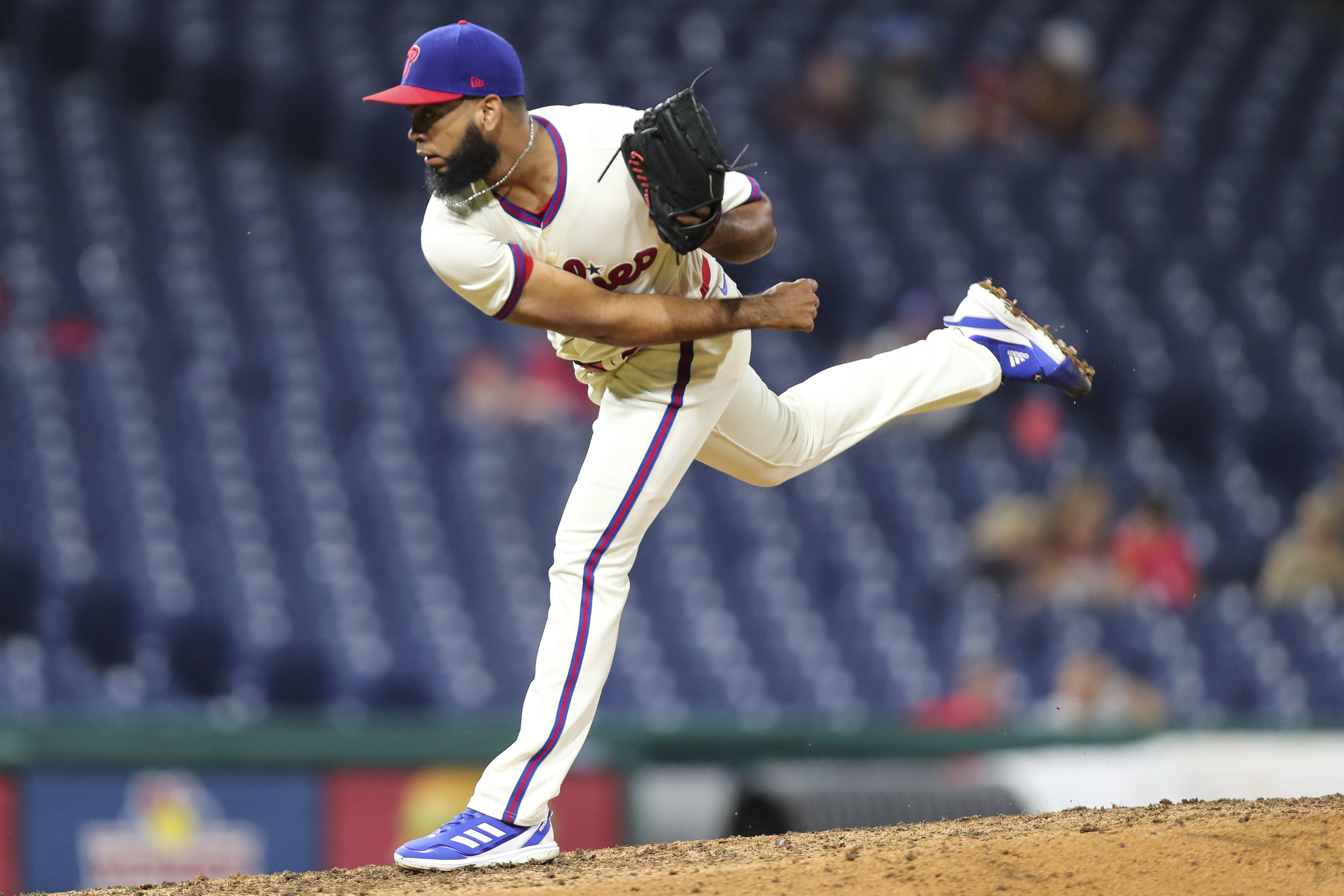 Inside the reemergence of the Phillies' Seranthony Domínguez as