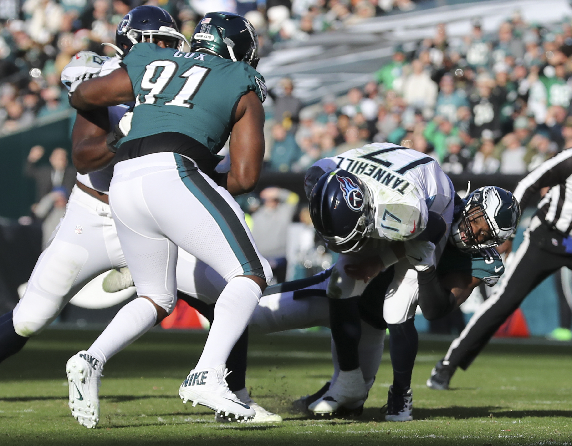 Eagles-Titans analysis: Jalen Hurts and A.J. Brown are overwhelming in a  35-10 win