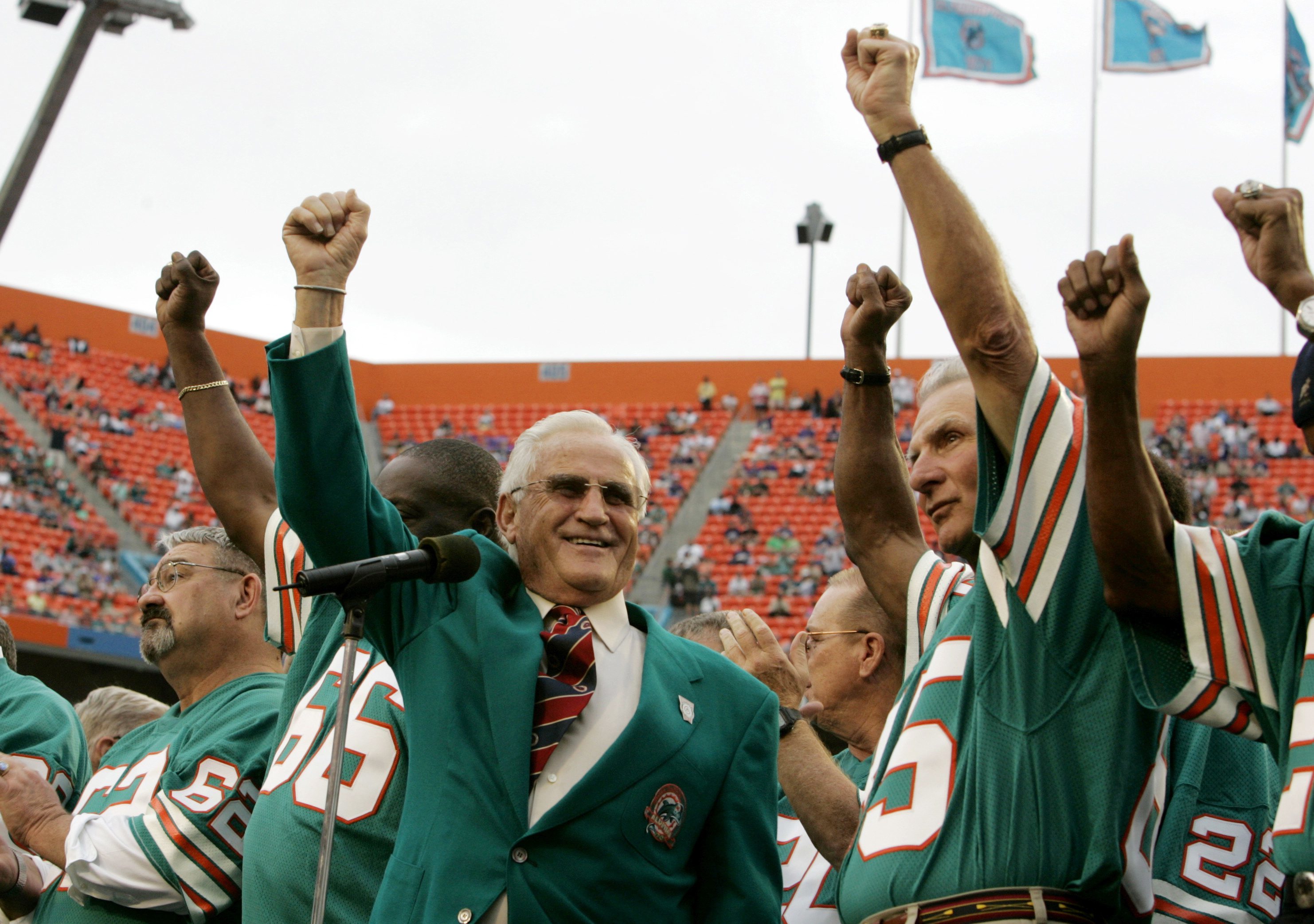 1972 Dolphins champagne celebration: Do ex-Miami players toast the