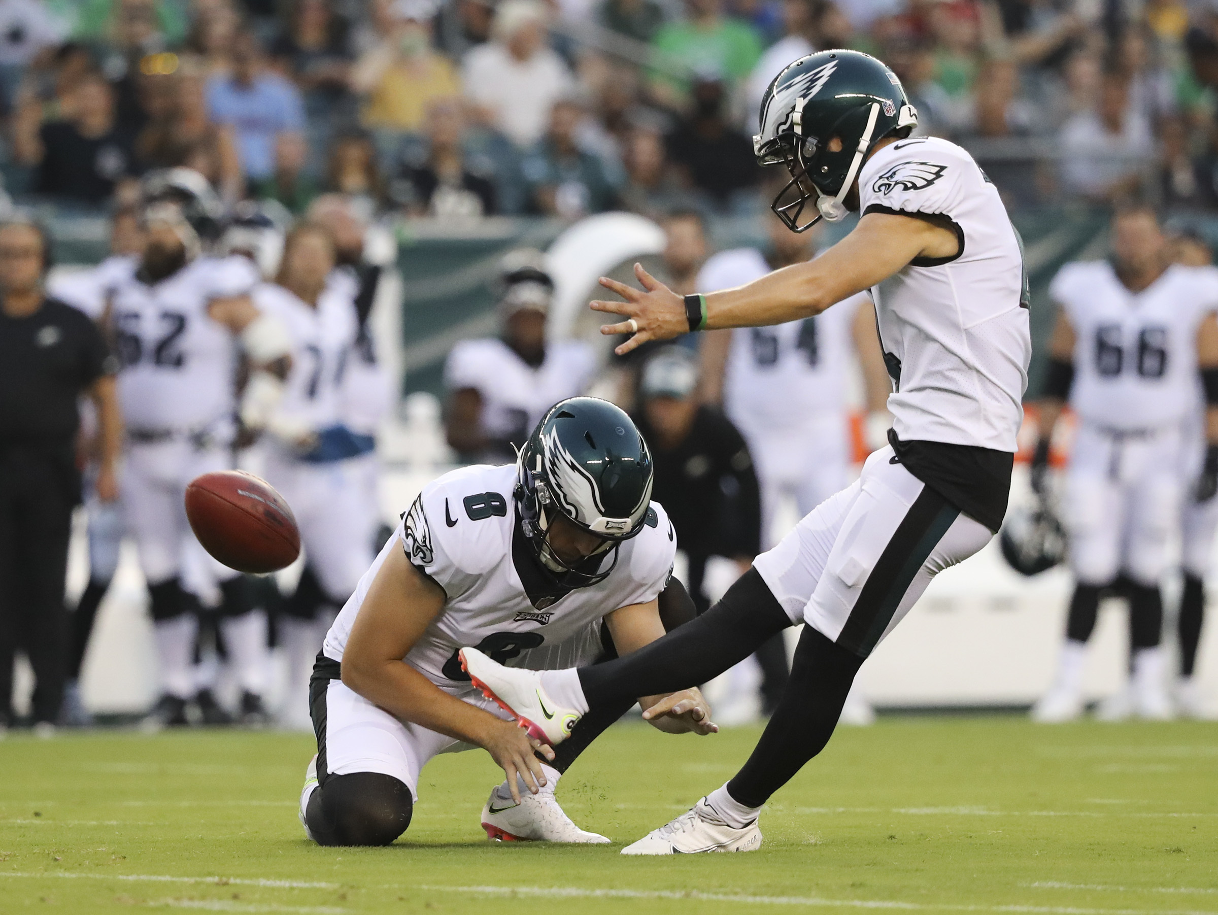 Jalen Hurts looks composed in Eagles' first preseason game, plus a glimpse  at Nick Sirianni's offense