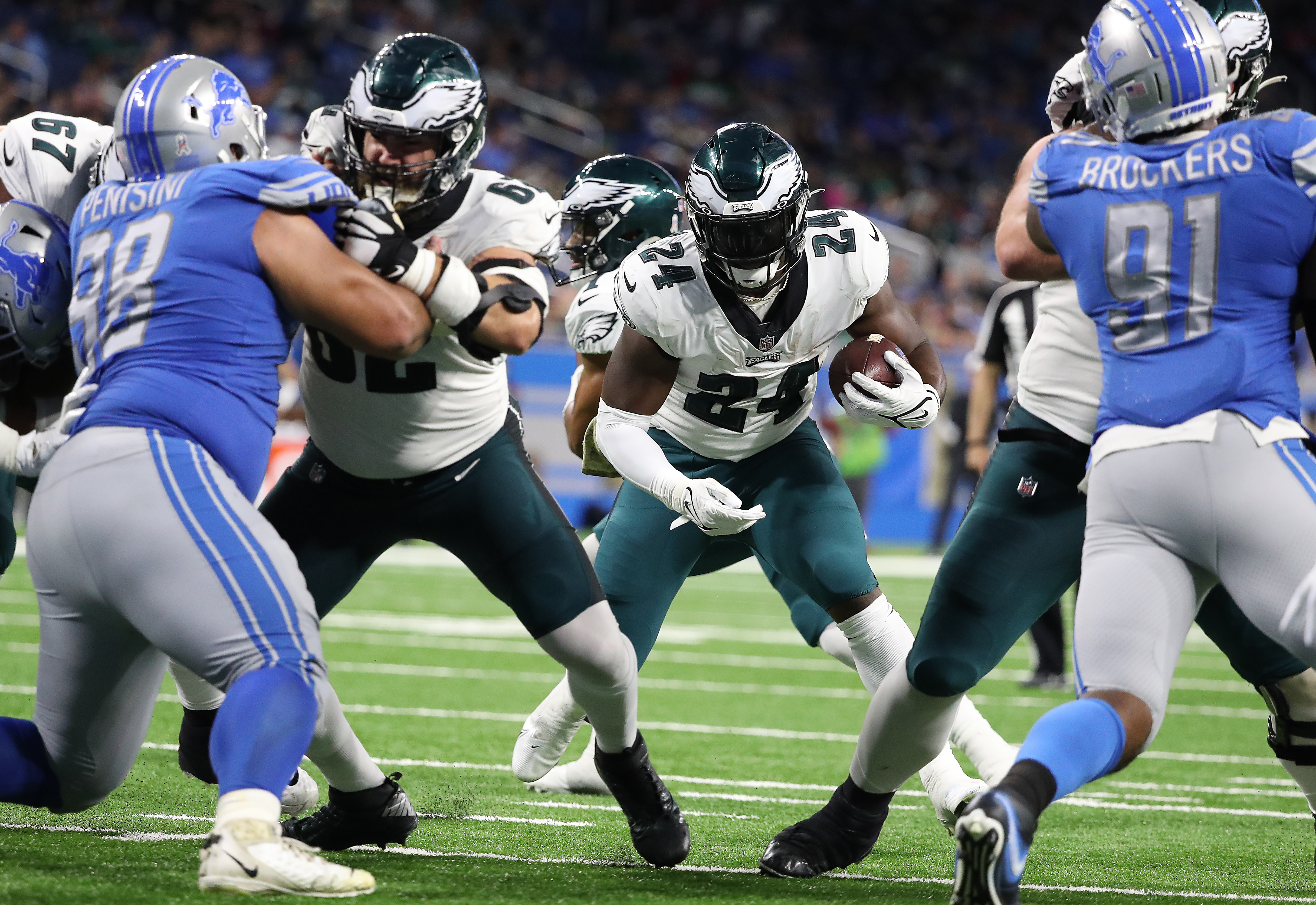 Eagles running back Jordan Howard celebrates scoring a 13yard