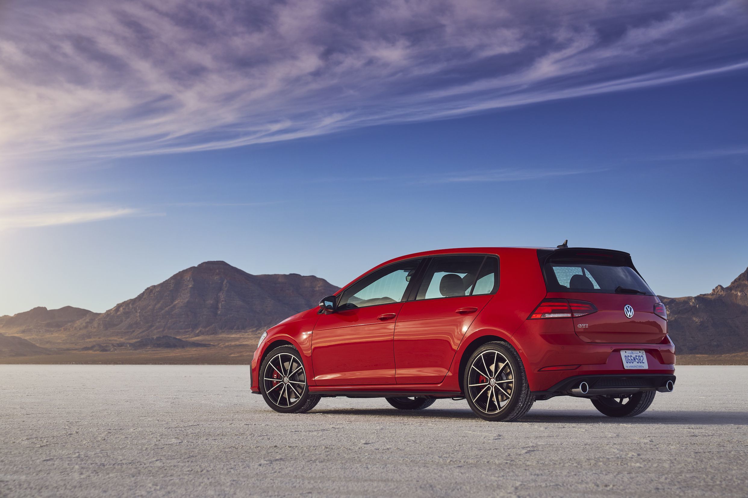 roman Mus plastic Car review: VW Golf GTI continues on the road more awesomely traveled