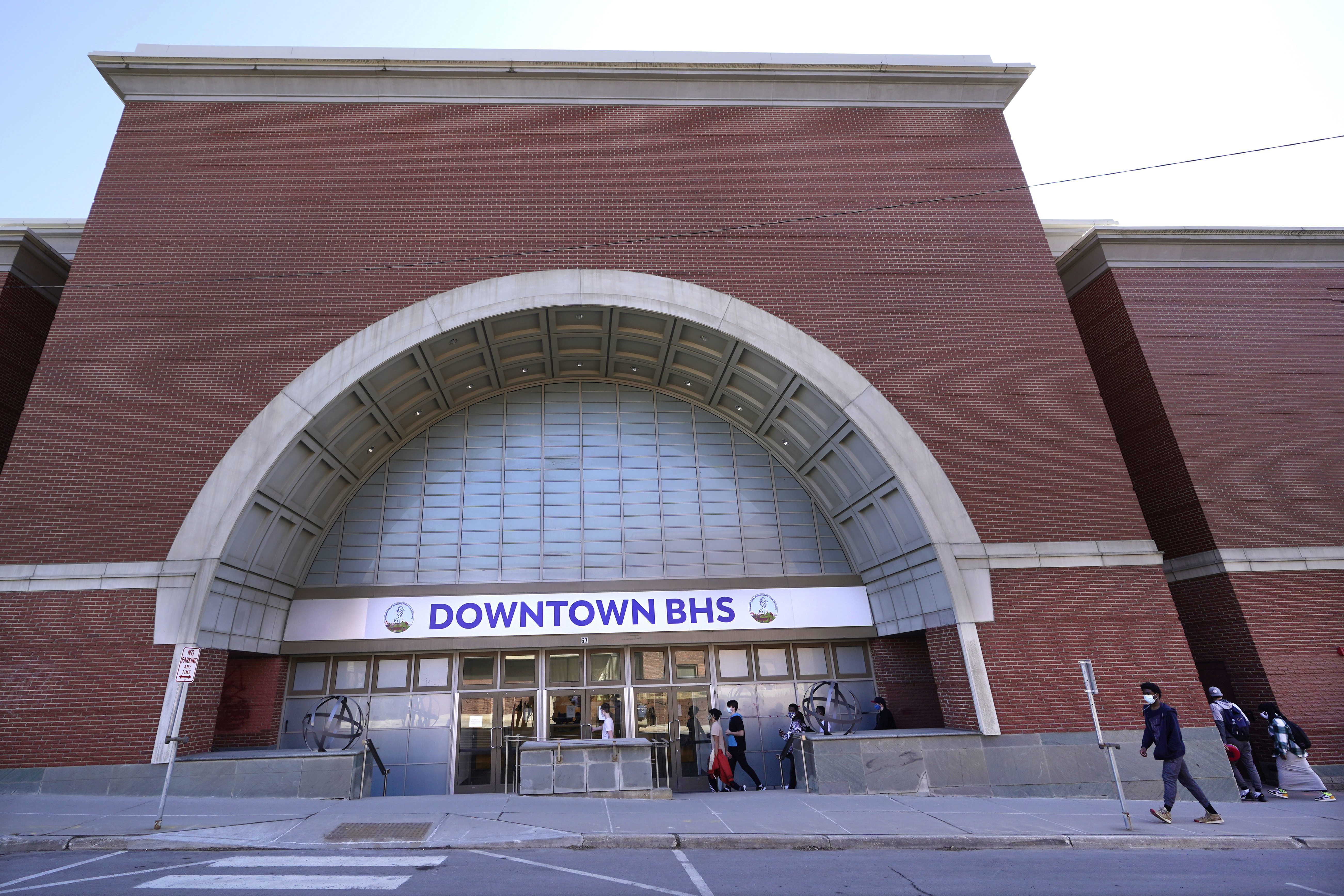 Charter School Buys Former Department Store at Long-Struggling Mall