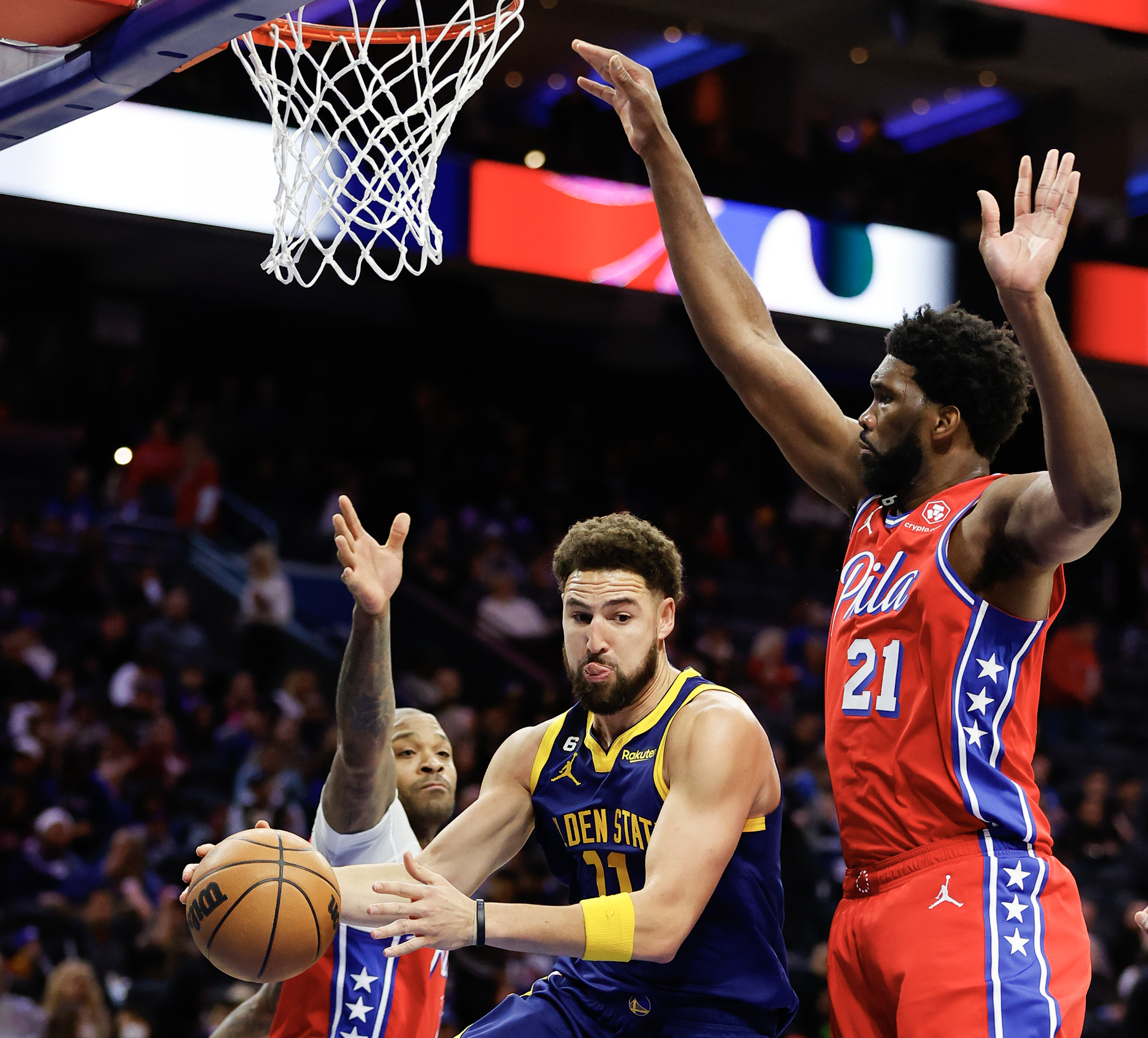 Golden State Warriors' Donte DiVincenzo stars vs. Sixers