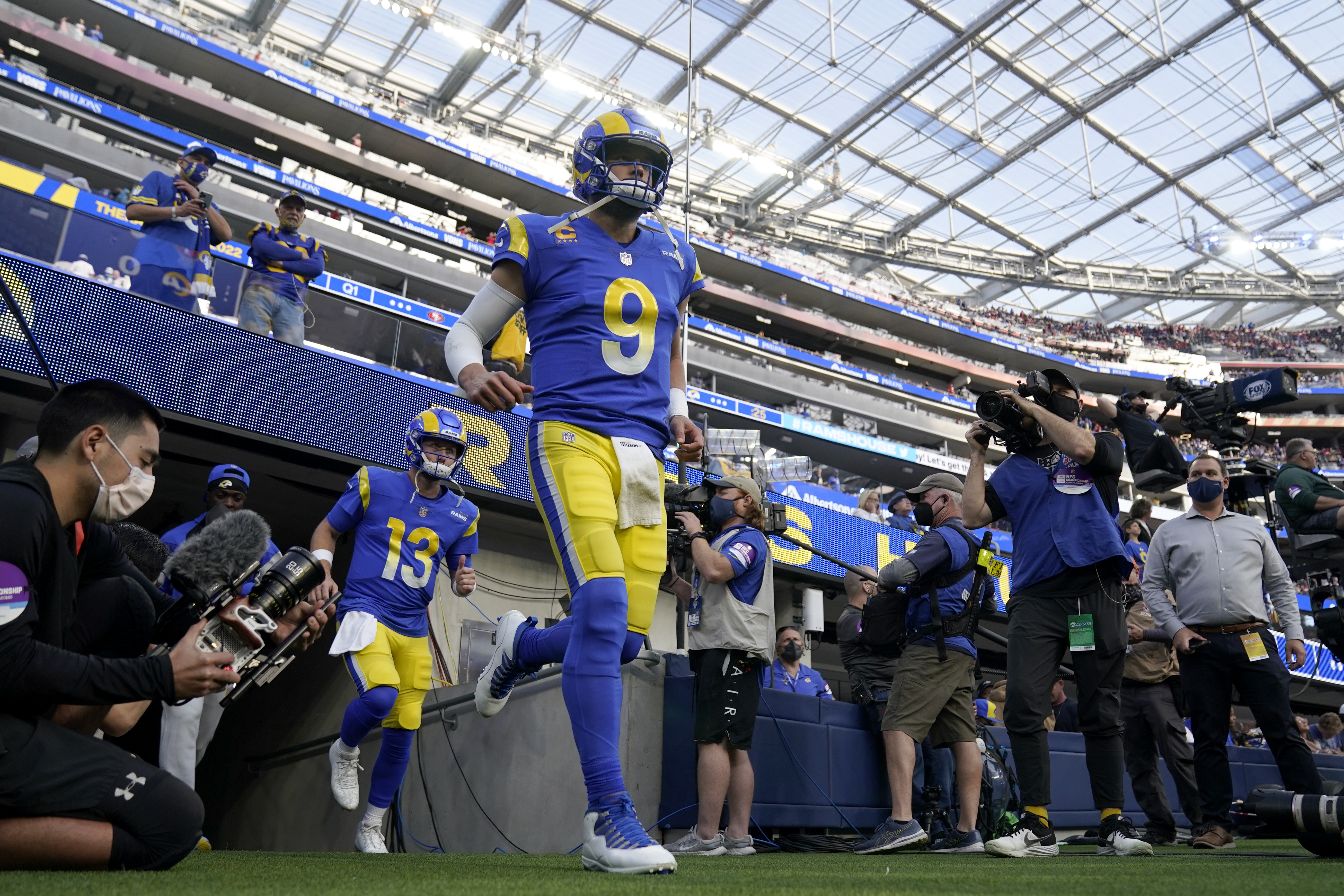 Super Bowl betting: Early money coming in on Rams as line moves from 3.5 to  4