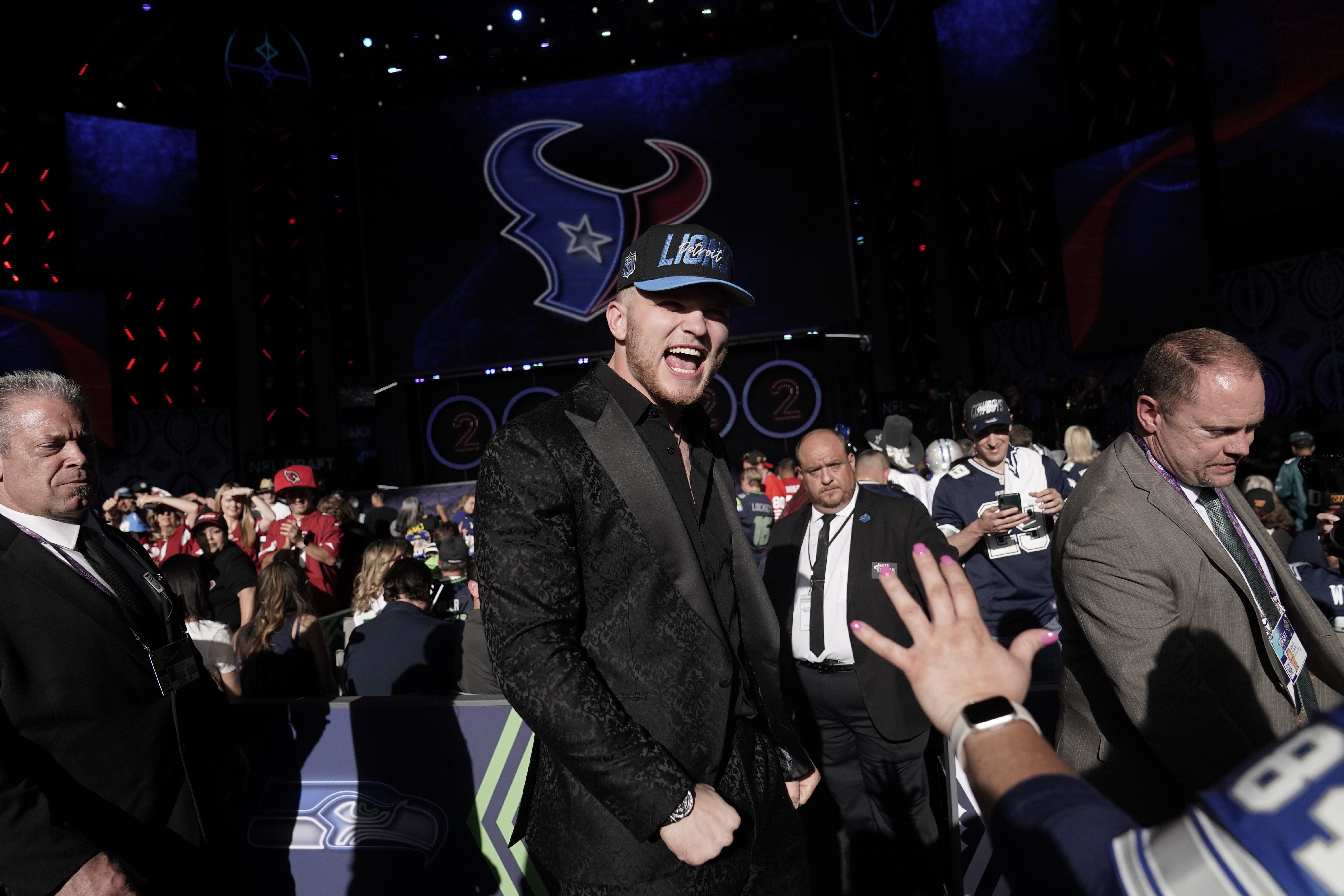 Eagles 2022 NFL Draft hat unveiled as countdown to Las Vegas continues in  pivotal offseason