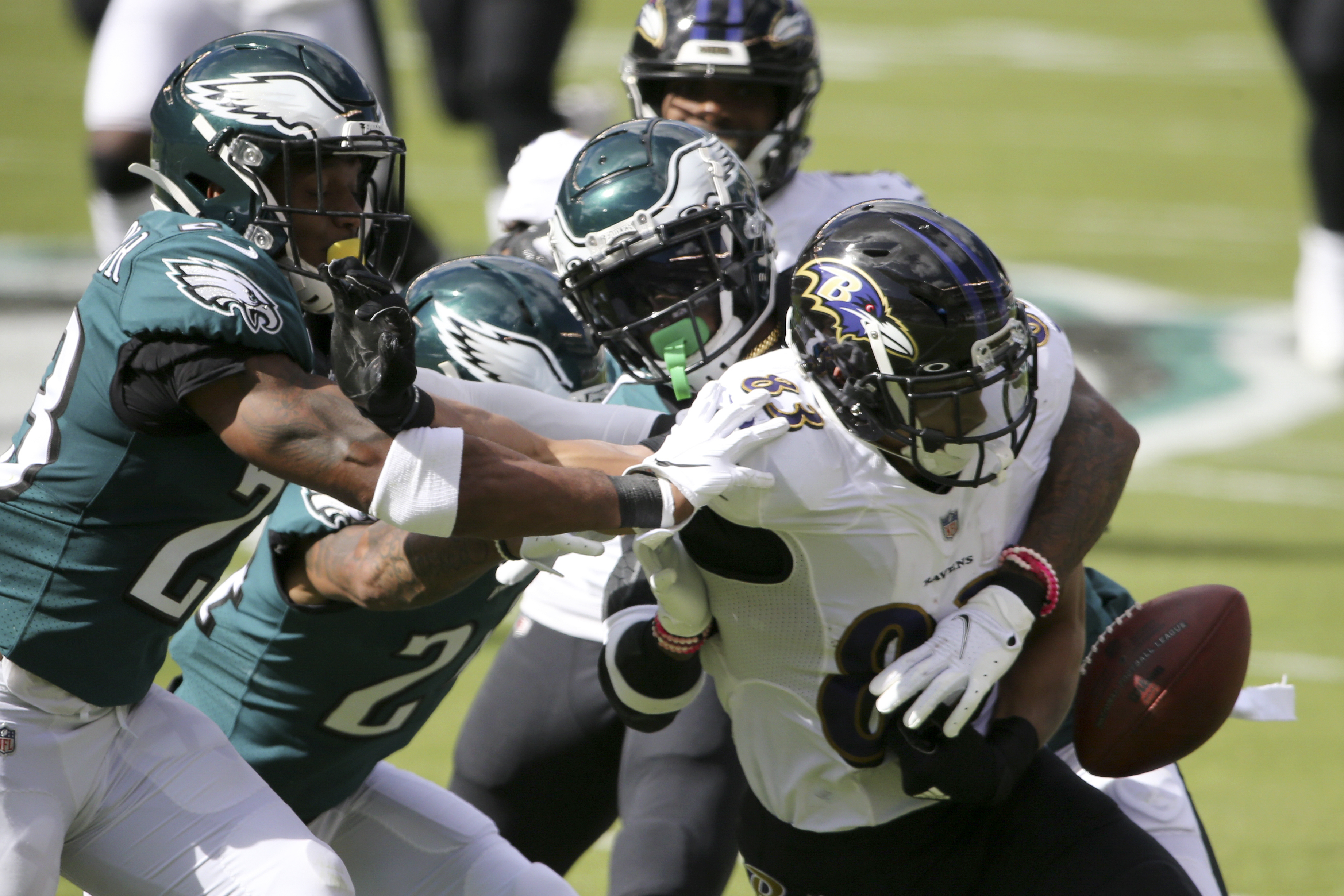 Baltimore Ravens Narrowly Beat Philadelphia Eagles 20-19